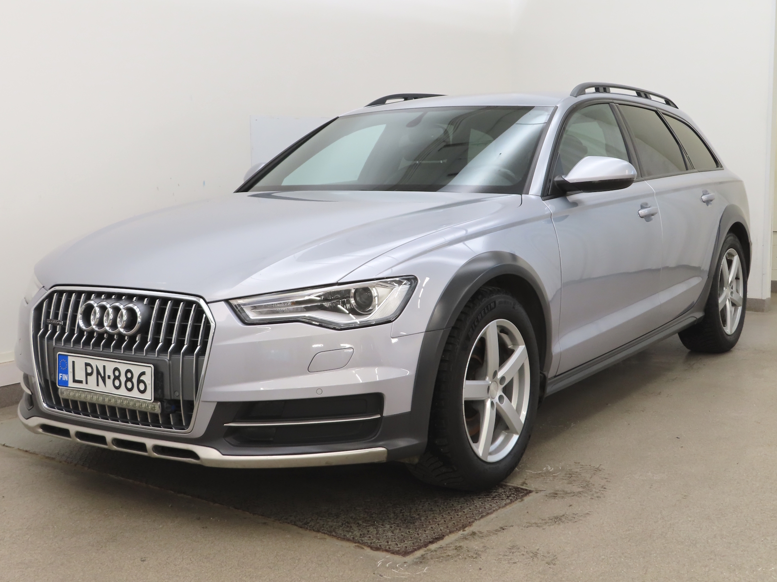 Audi A6 allroad quattro 2015