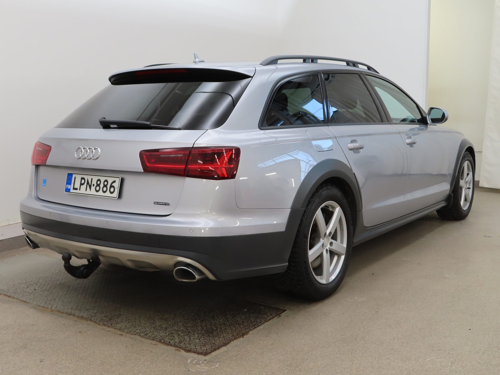 Audi A6 allroad quattro 2015