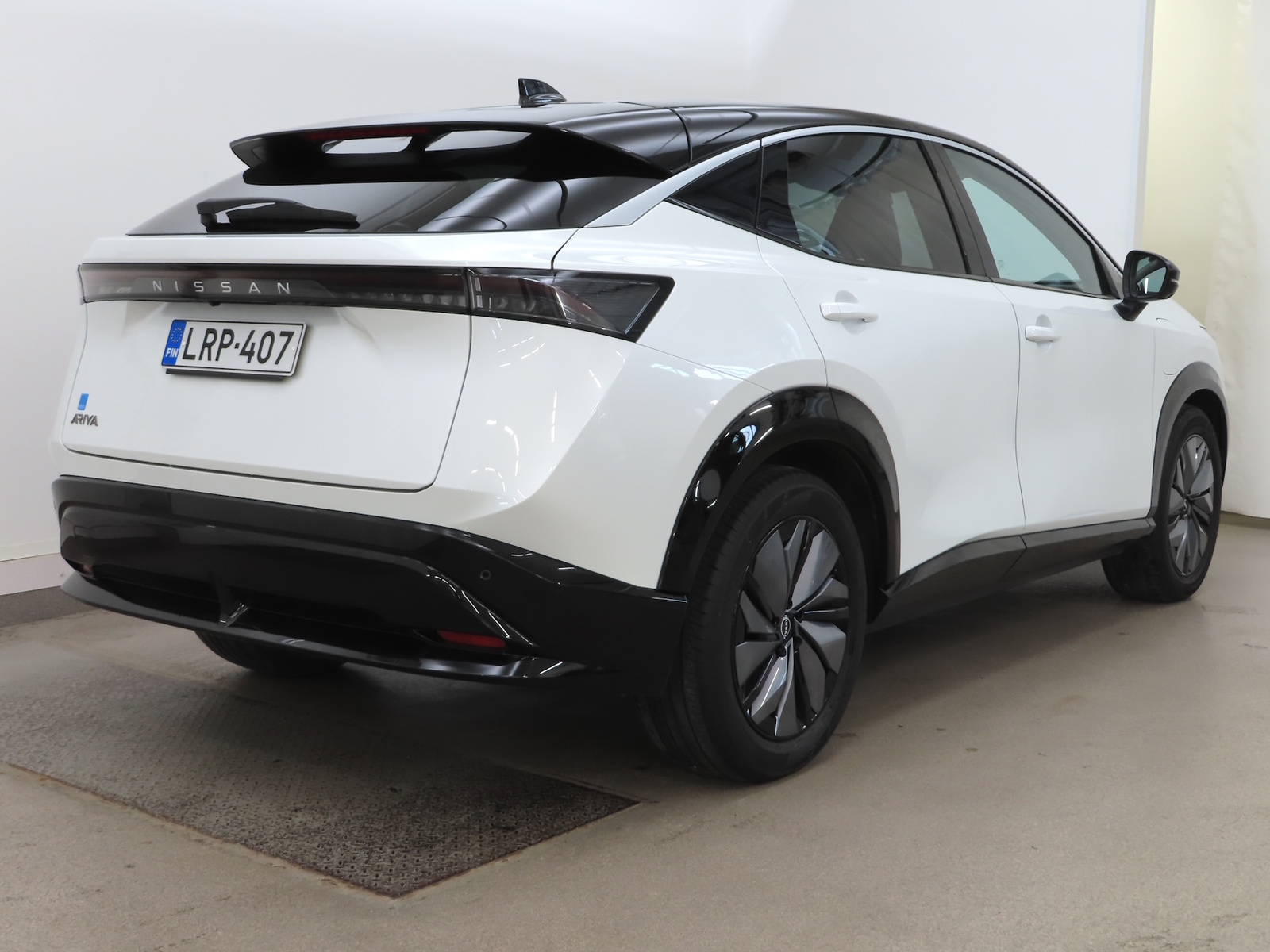 NISSAN Ariya 2022