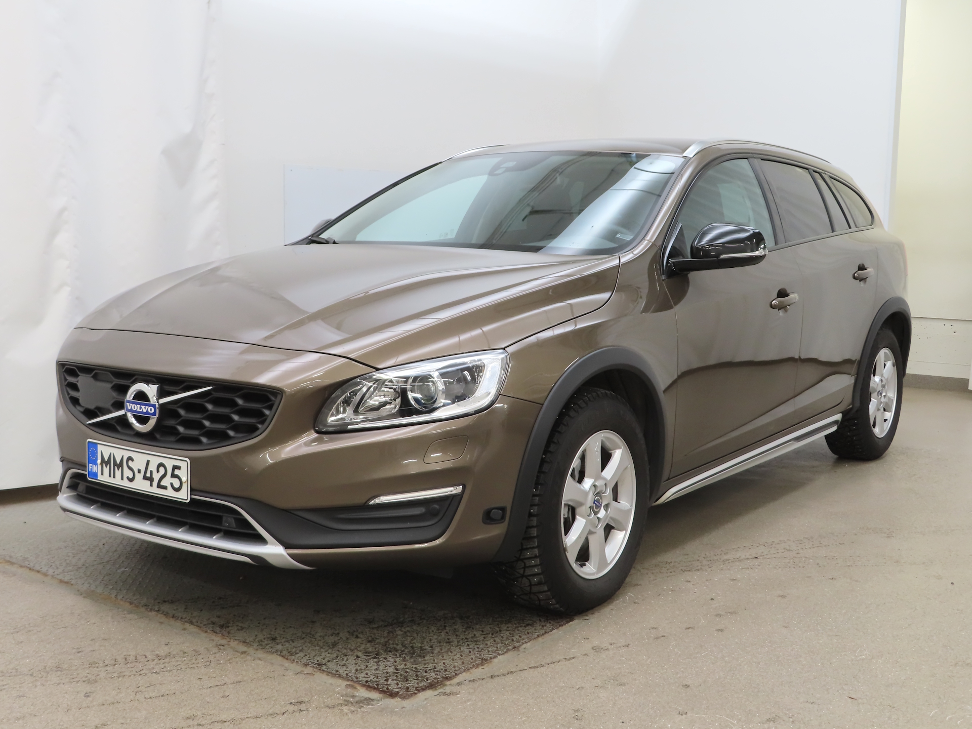 Volvo V60 Cross Country 2016