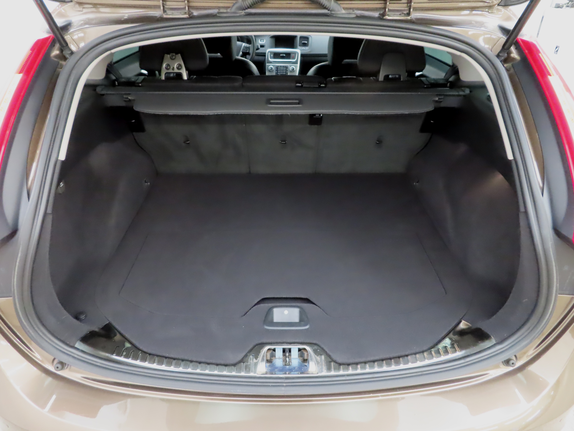 Volvo V60 Cross Country 2016