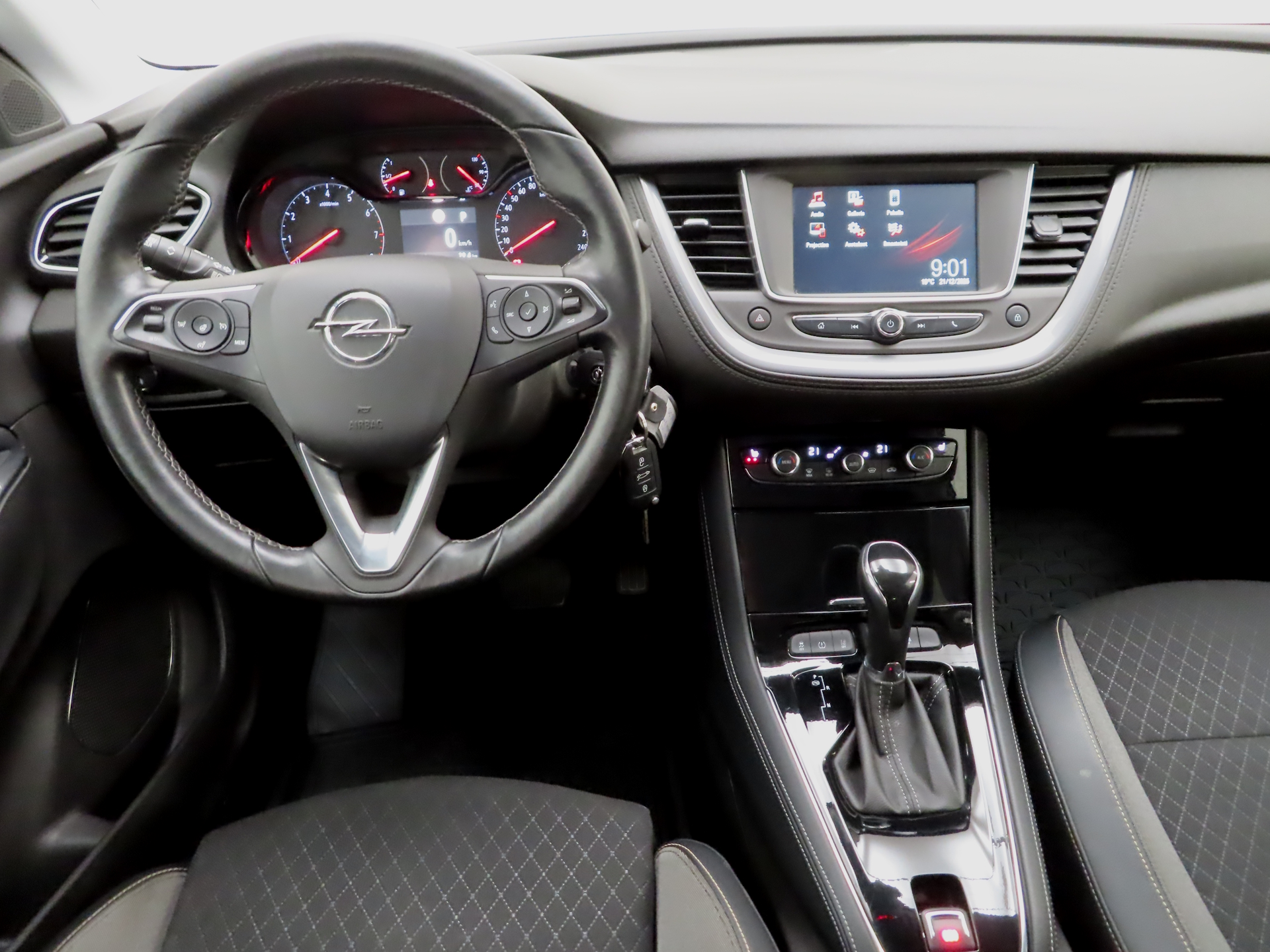 Opel Grandland X 2017