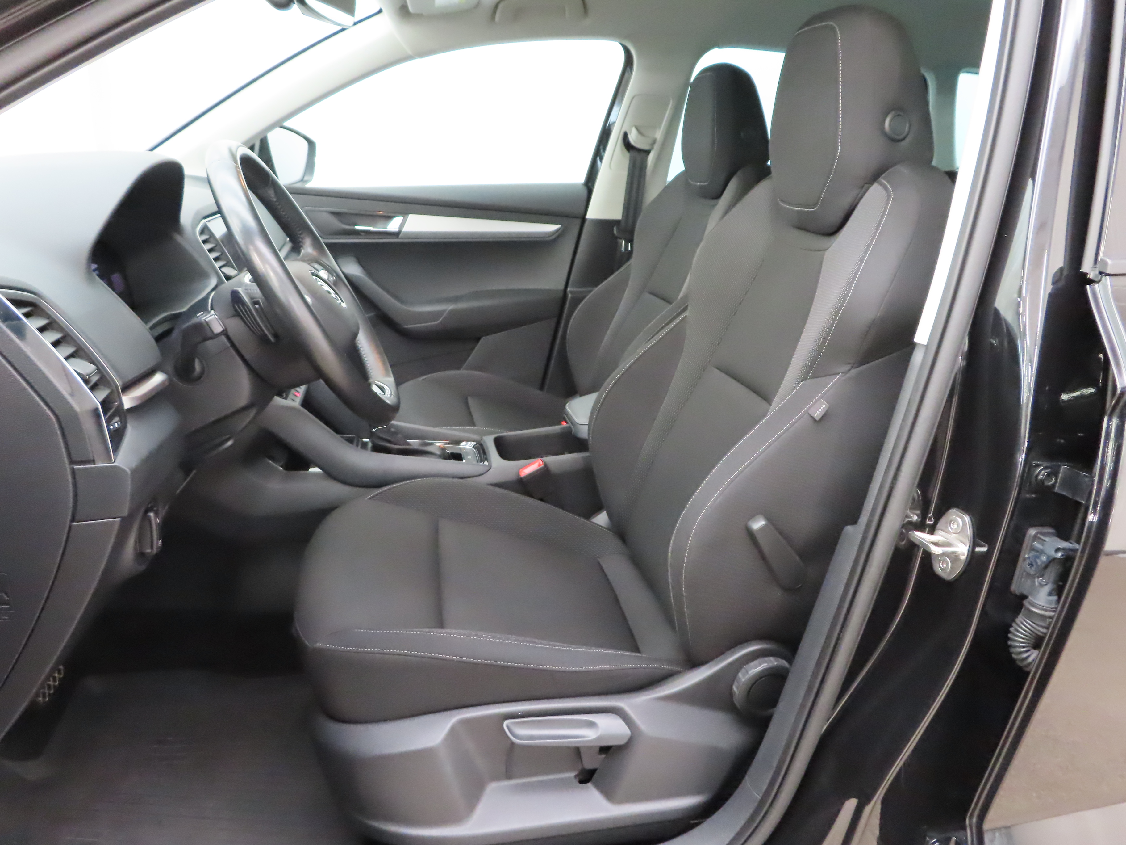 SKODA Karoq 2023