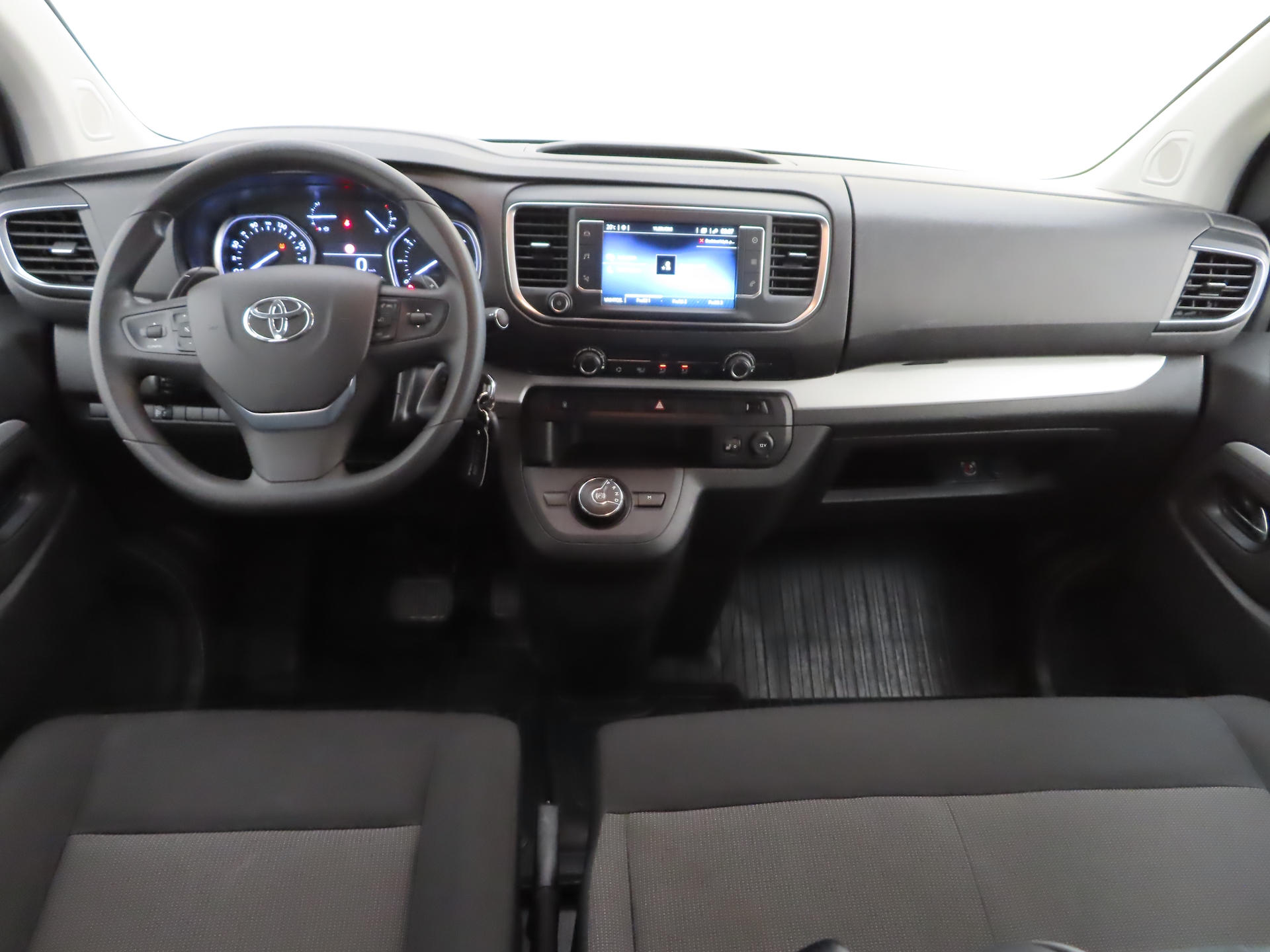 Toyota Proace Verso 2024