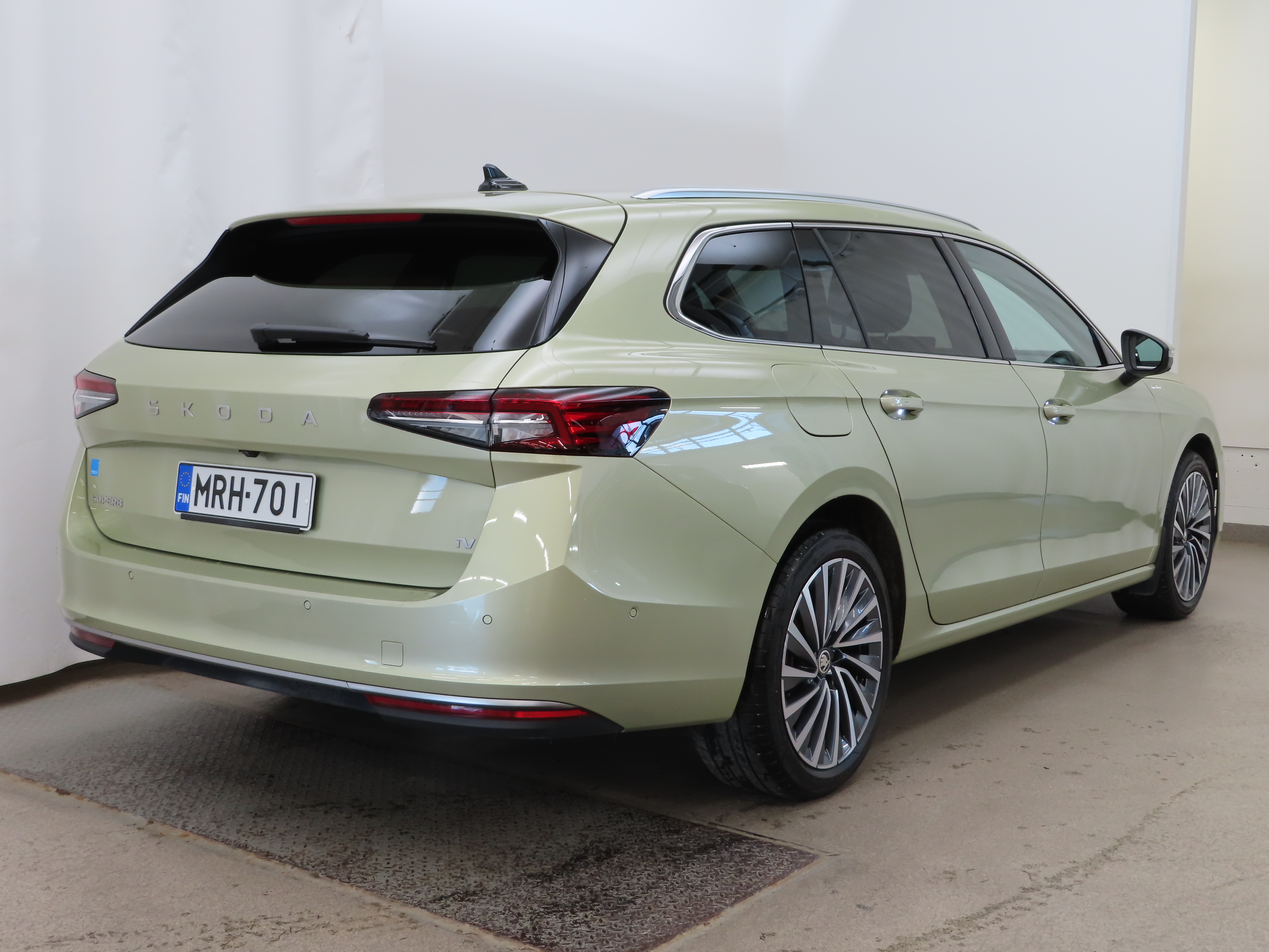 SKODA Superb 2024