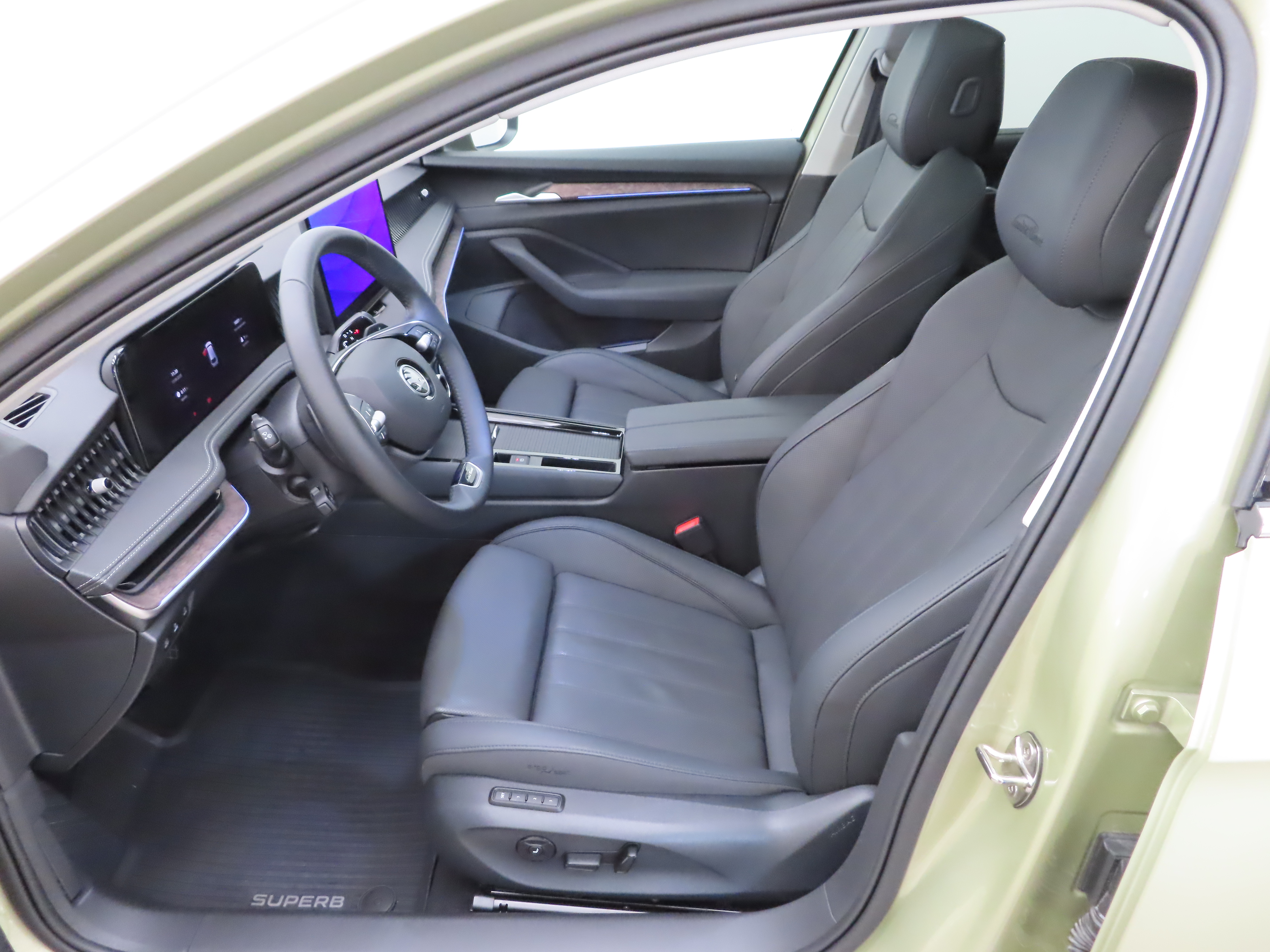SKODA Superb 2024