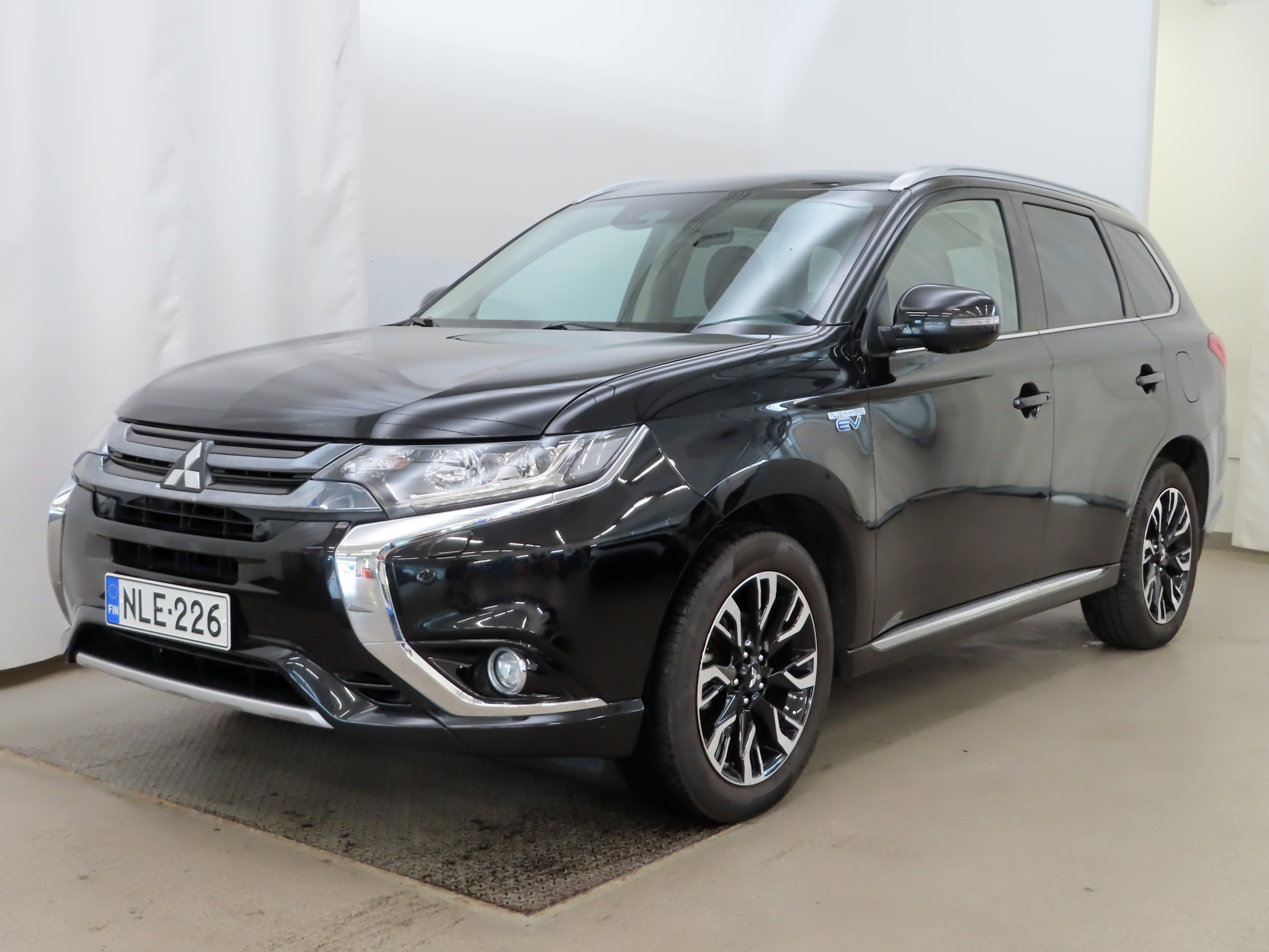 MITSUBISHI Outlander PHEV 2018