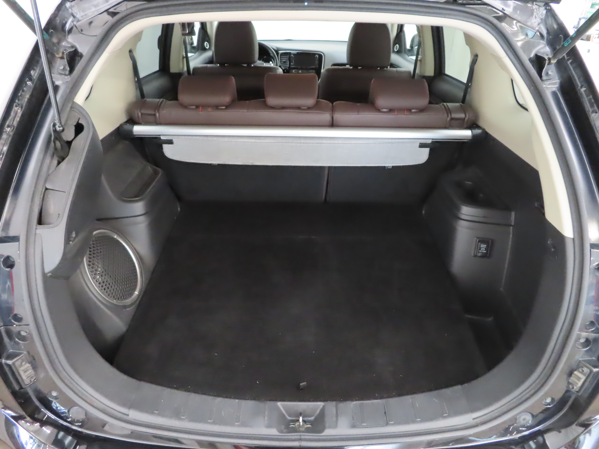 MITSUBISHI Outlander PHEV 2018