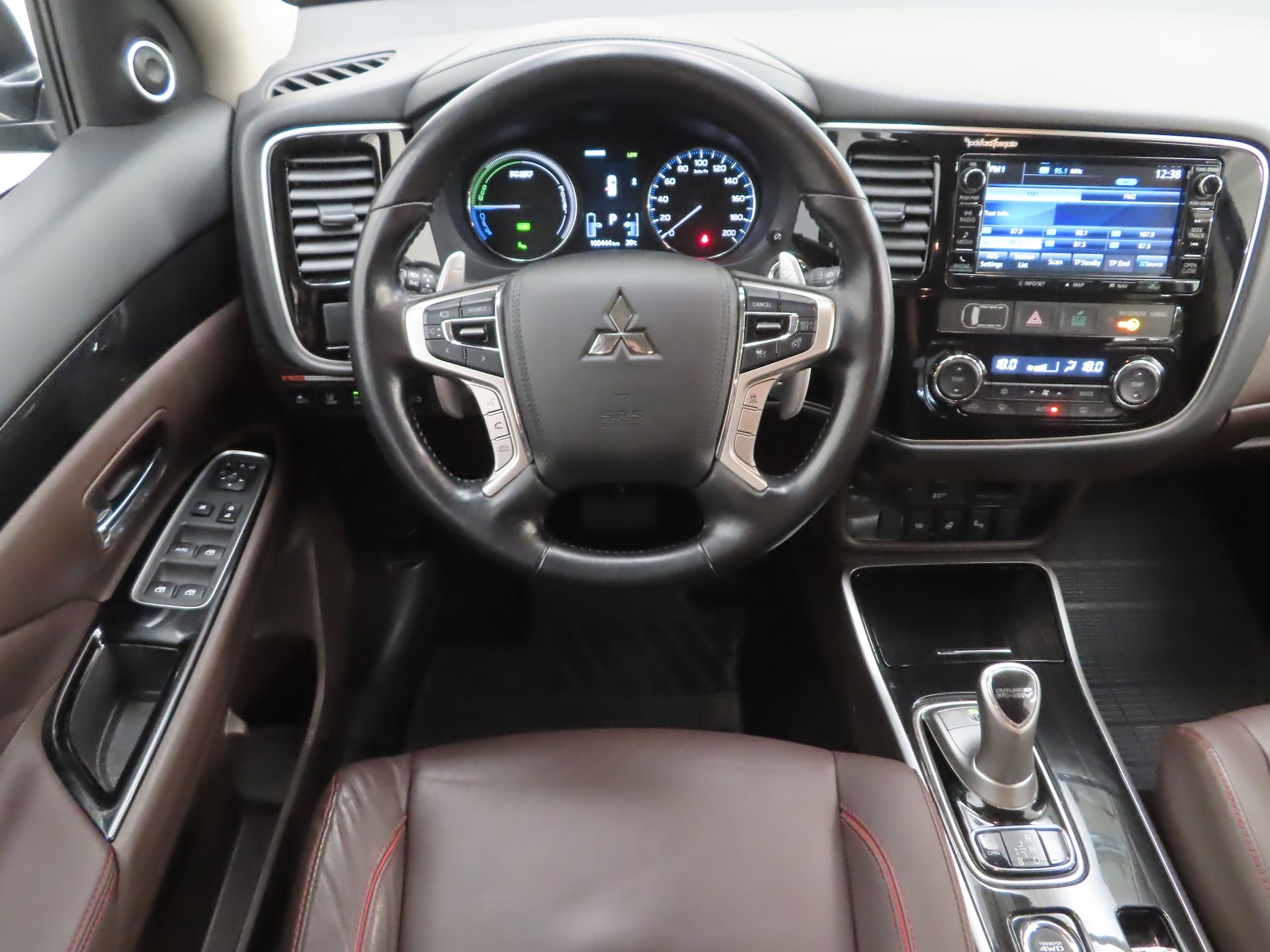 MITSUBISHI Outlander PHEV 2018