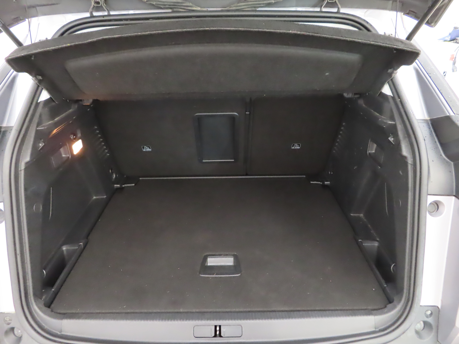 PEUGEOT 3008 2020