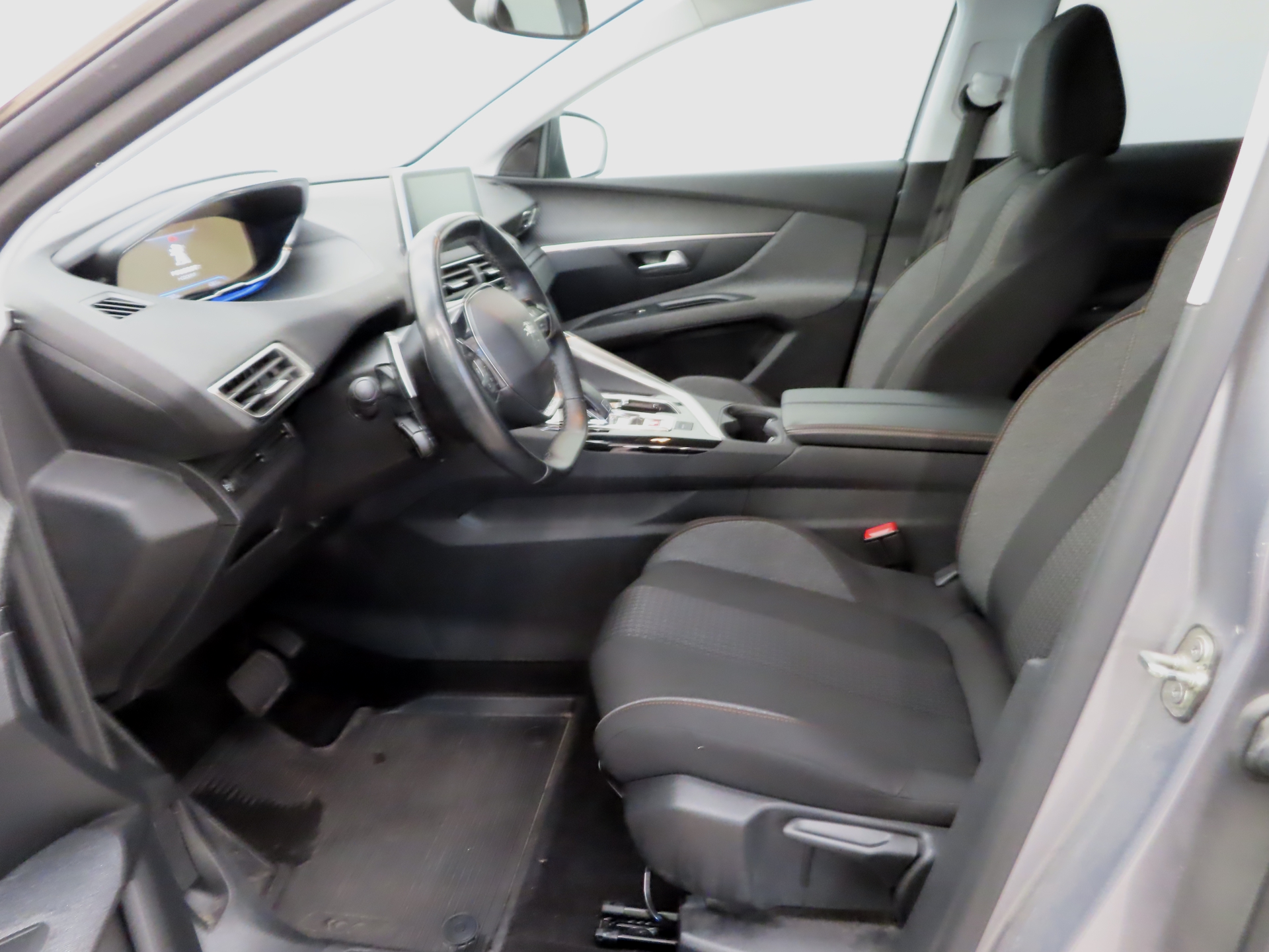 PEUGEOT 3008 2020