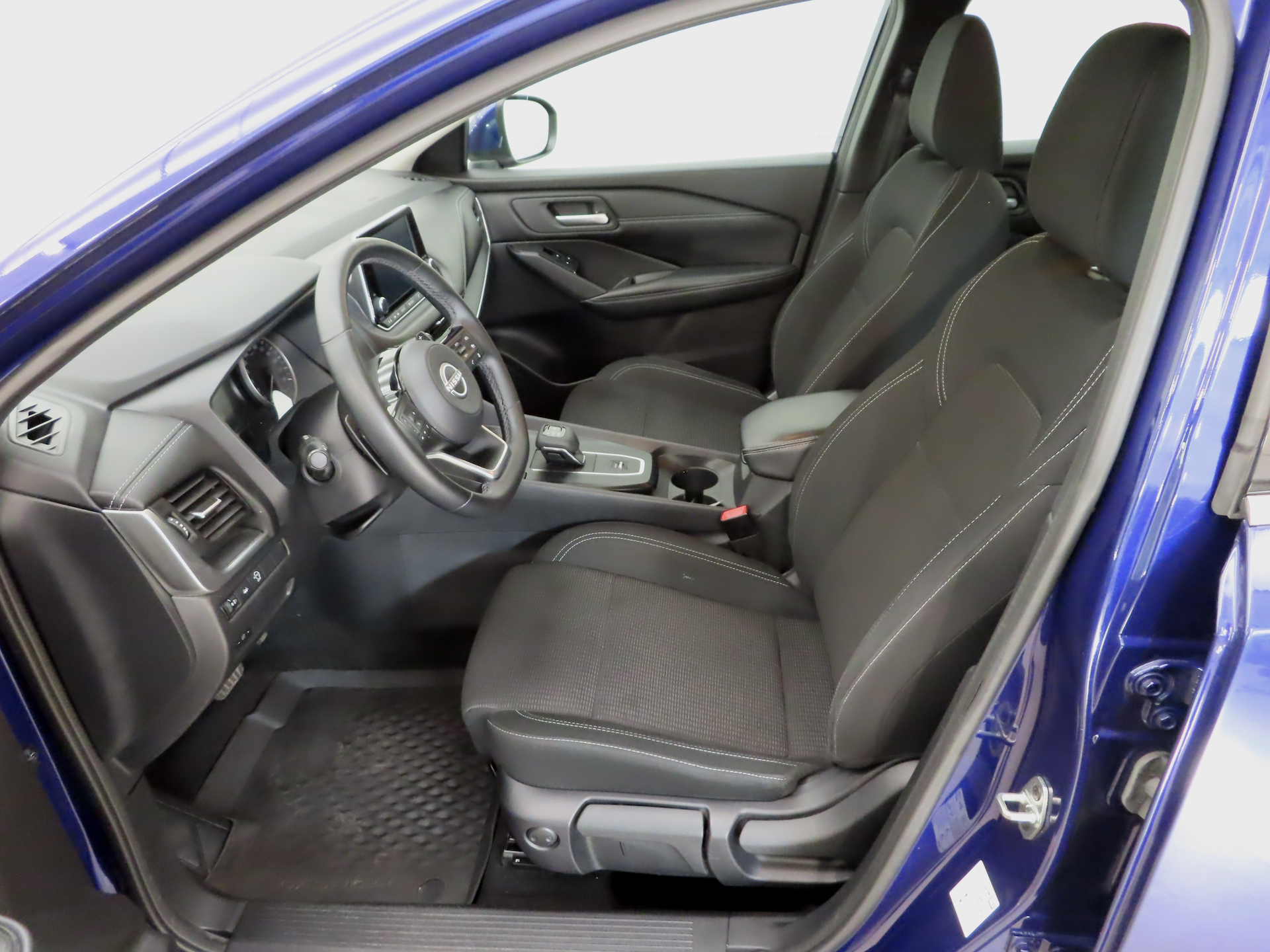 NISSAN Qashqai 2024