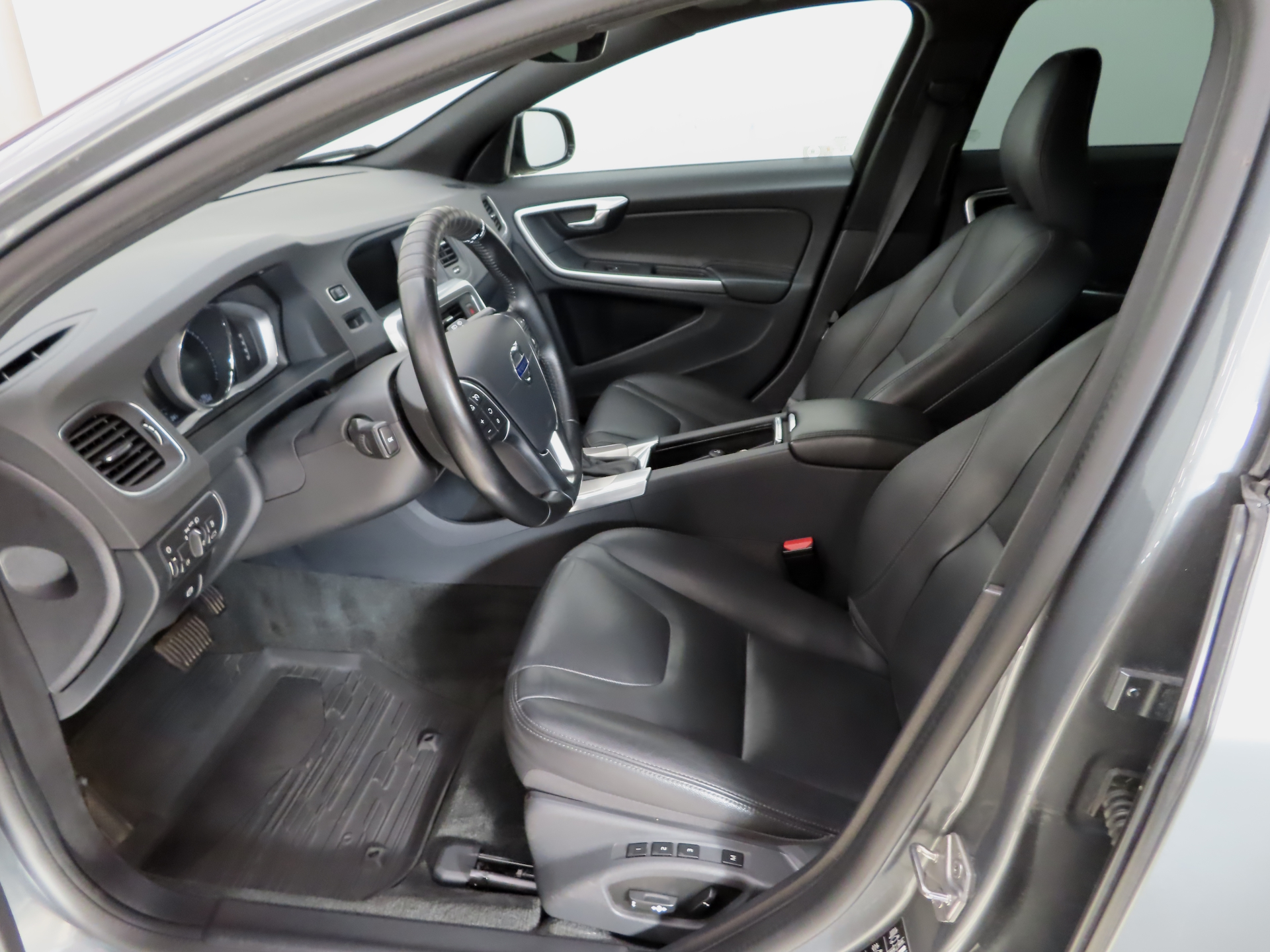 VOLVO V60 Cross Country 2019