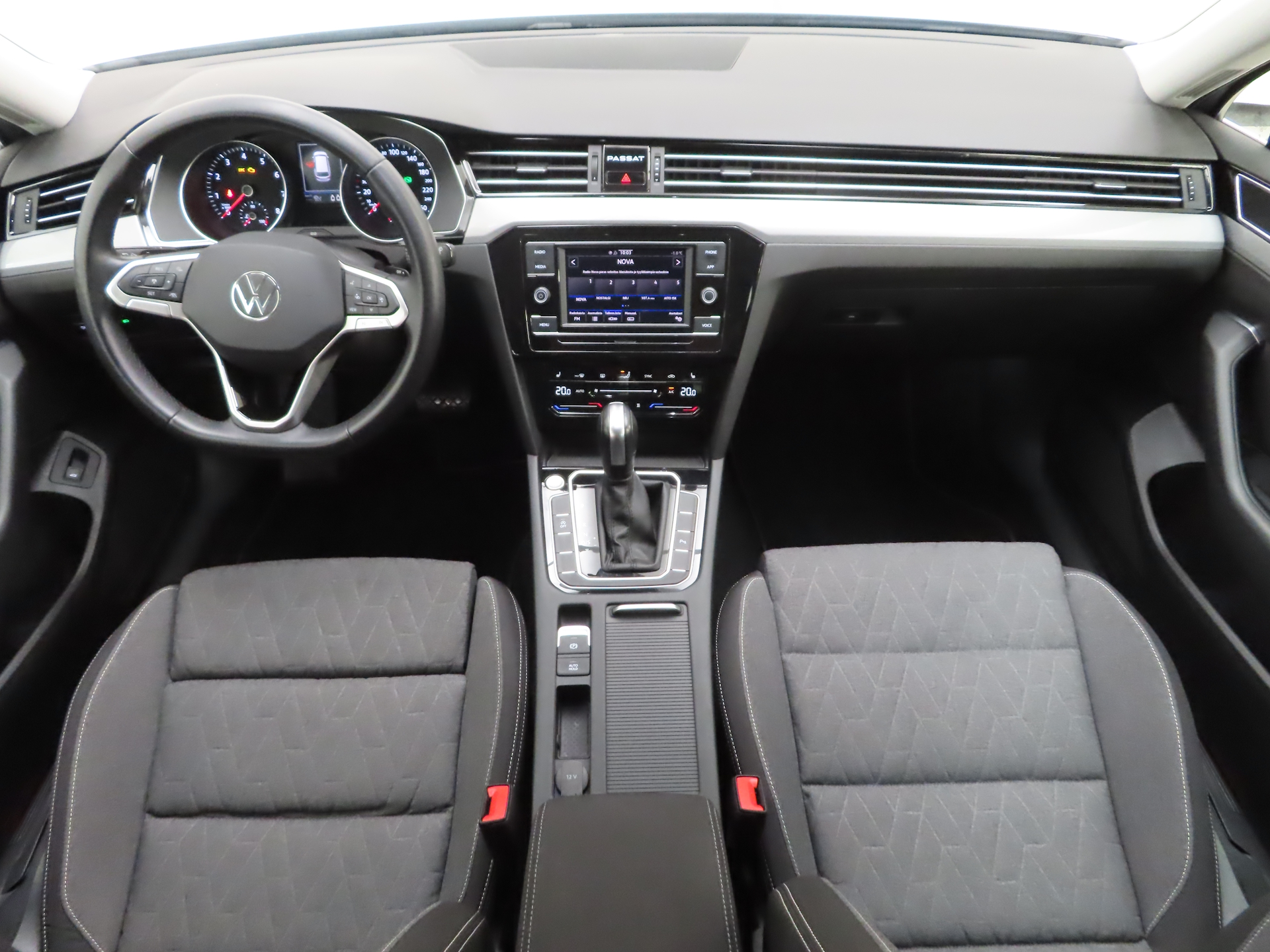 Volkswagen Passat 2023