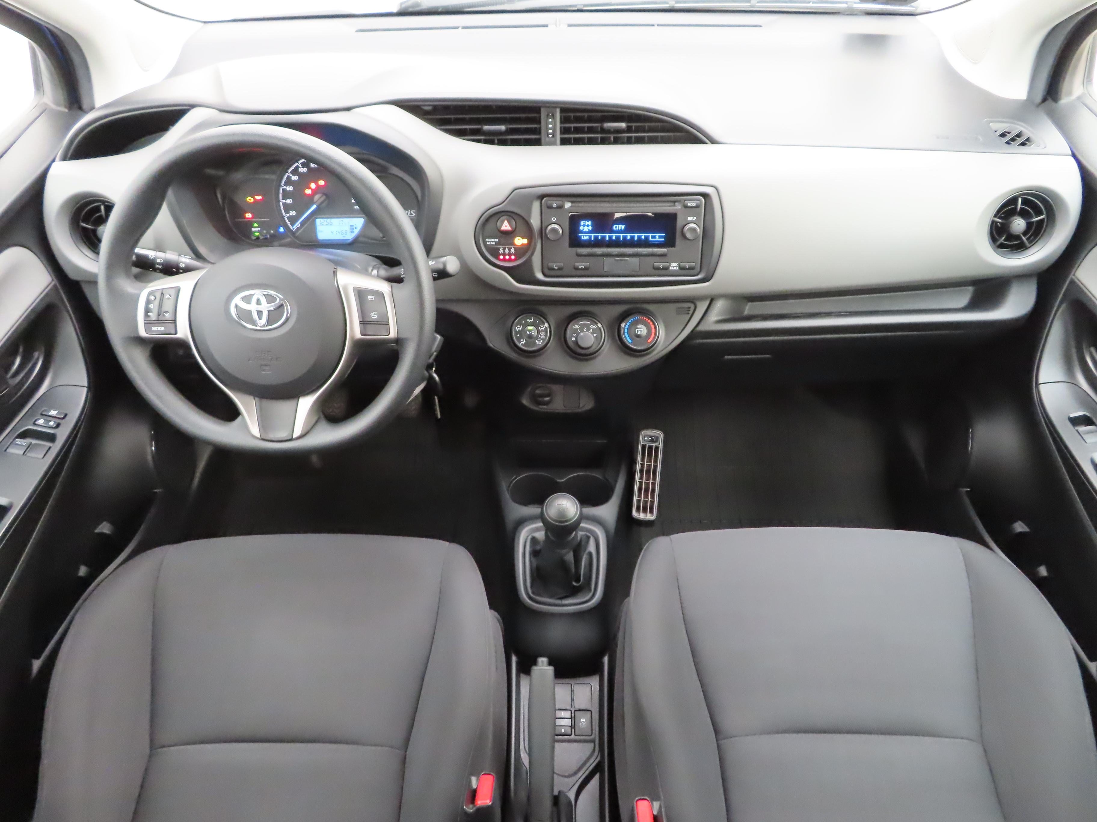 TOYOTA Yaris 2020