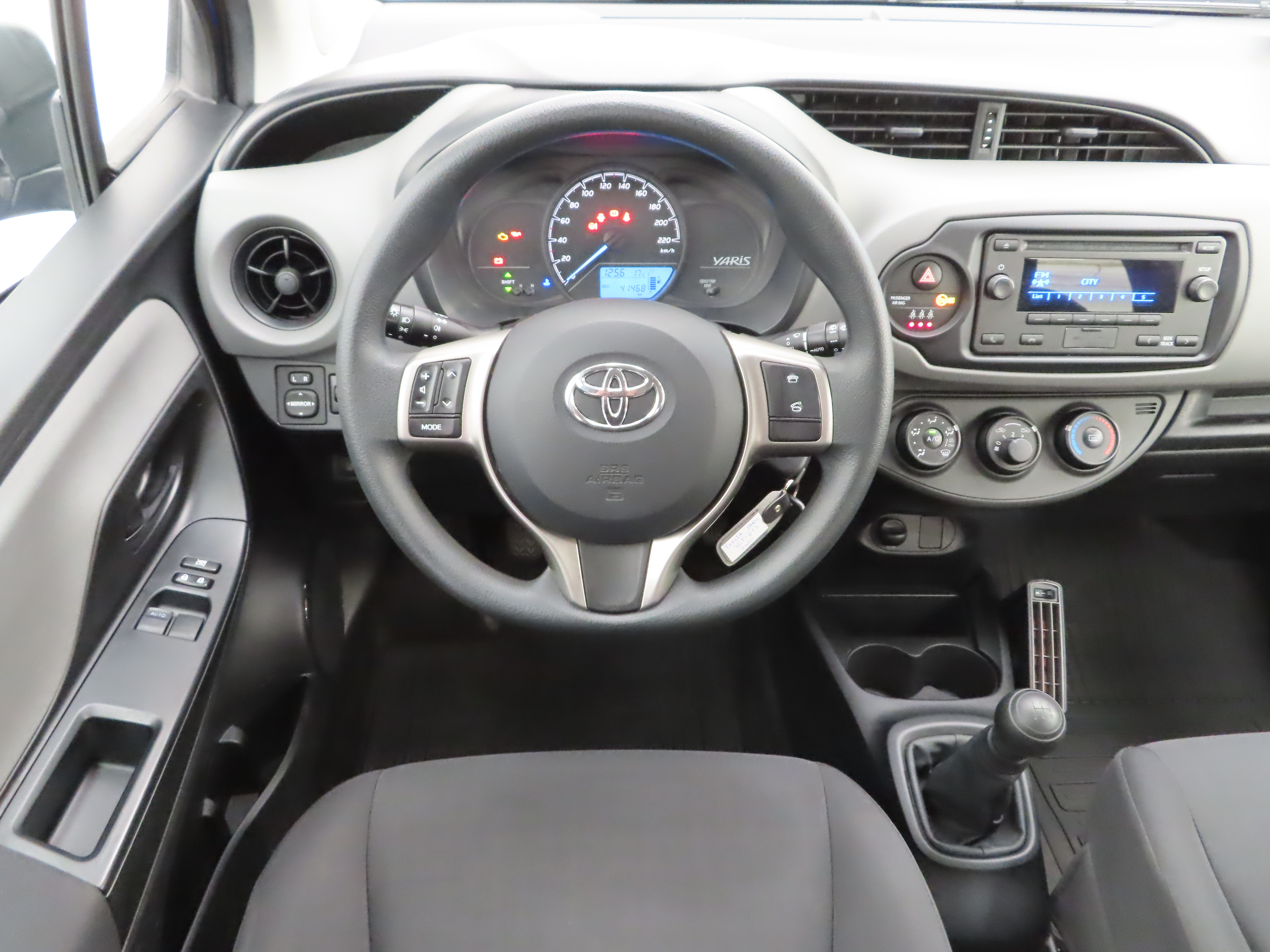 TOYOTA Yaris 2020