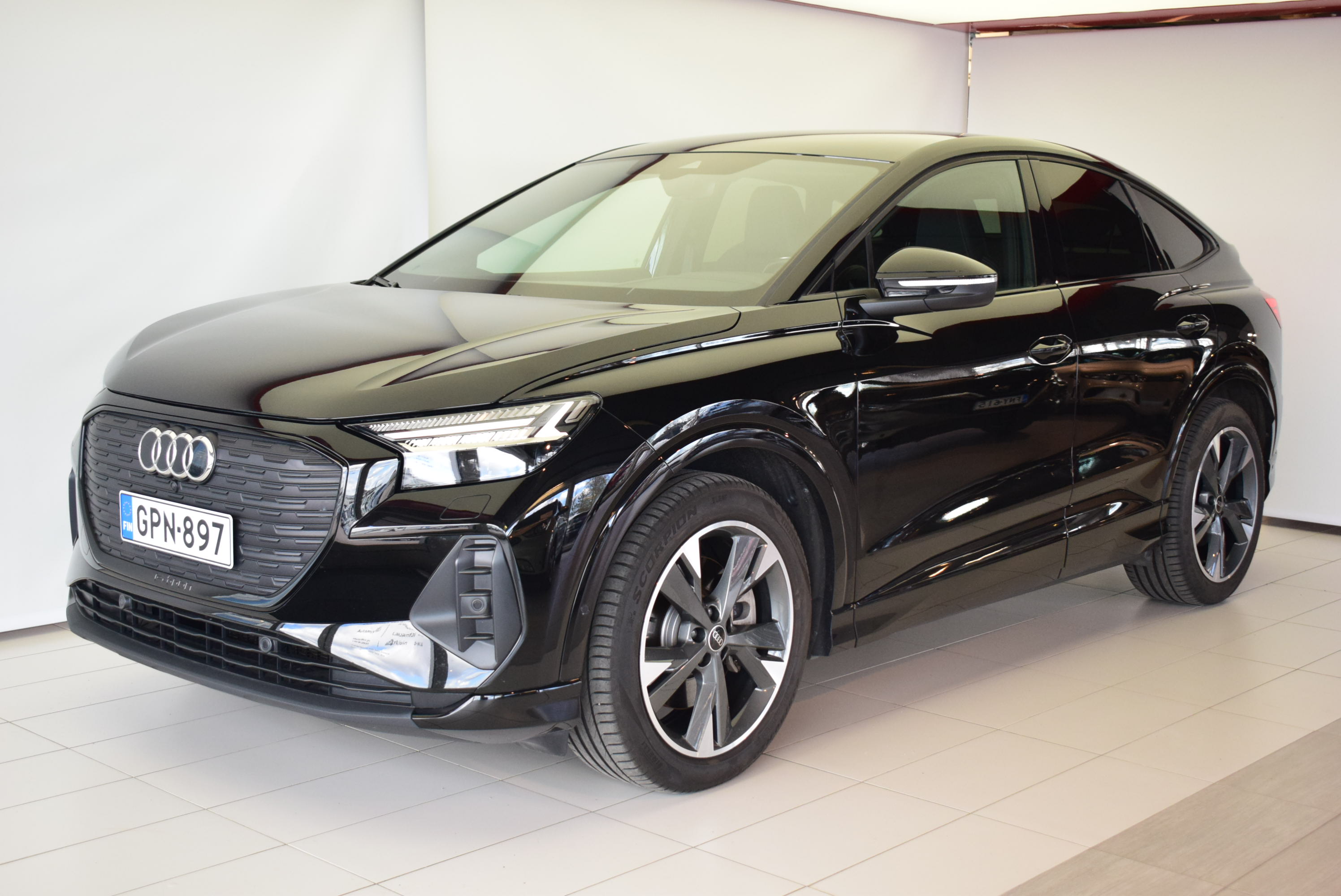 Audi Q4 e-tron 2024