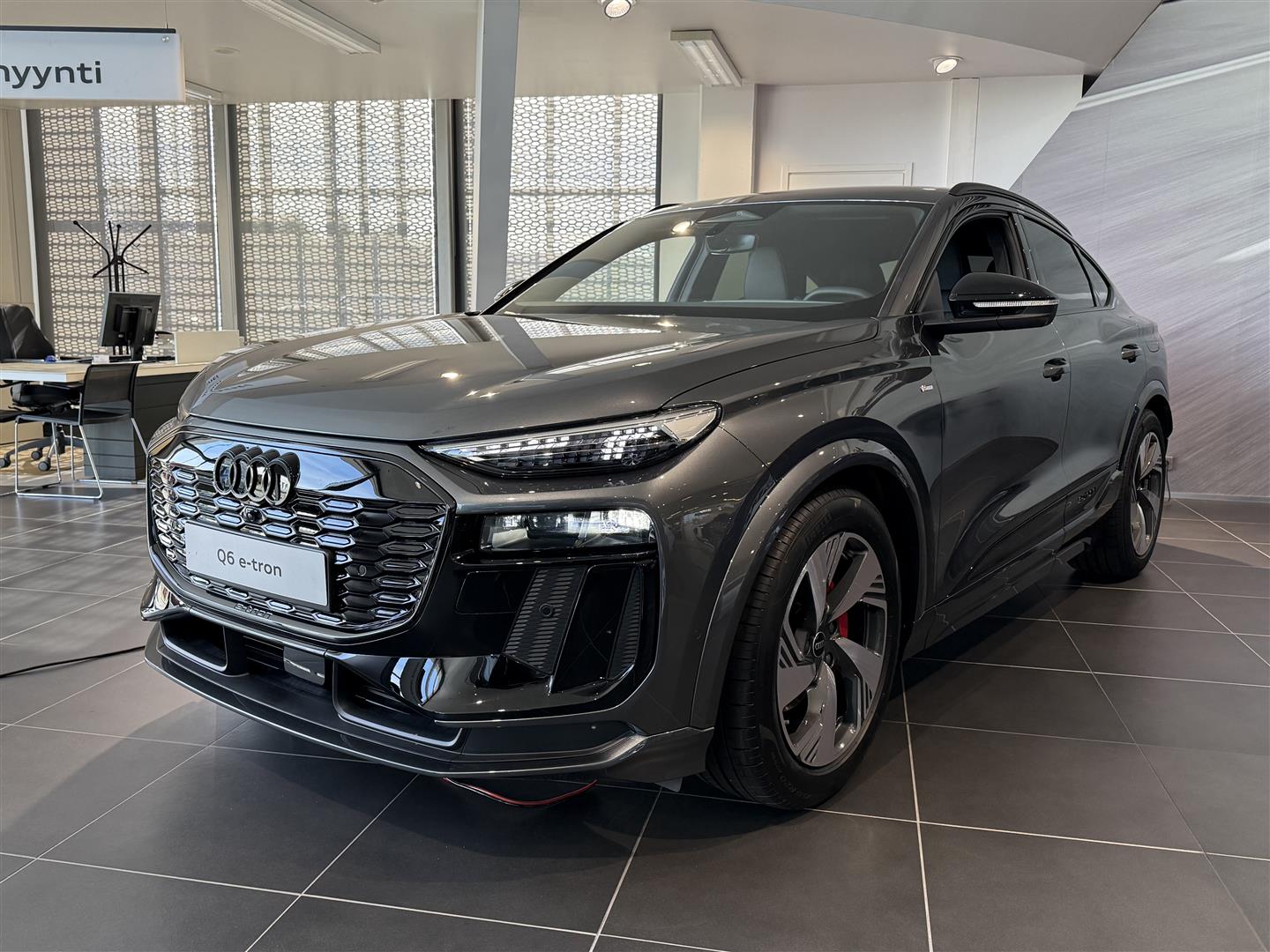 Audi Q6 e-tron 2026