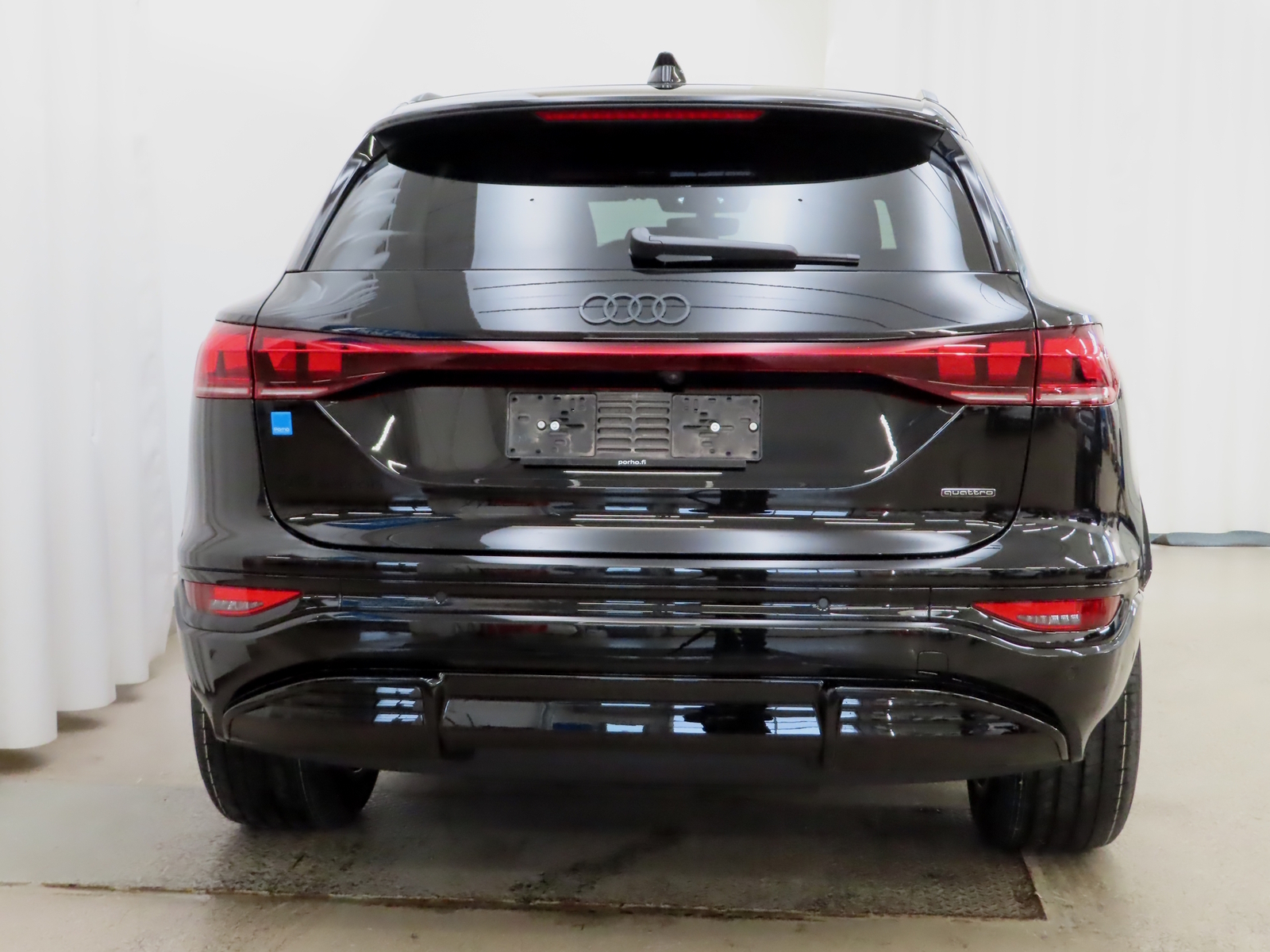 Audi Q6 e-tron 2026