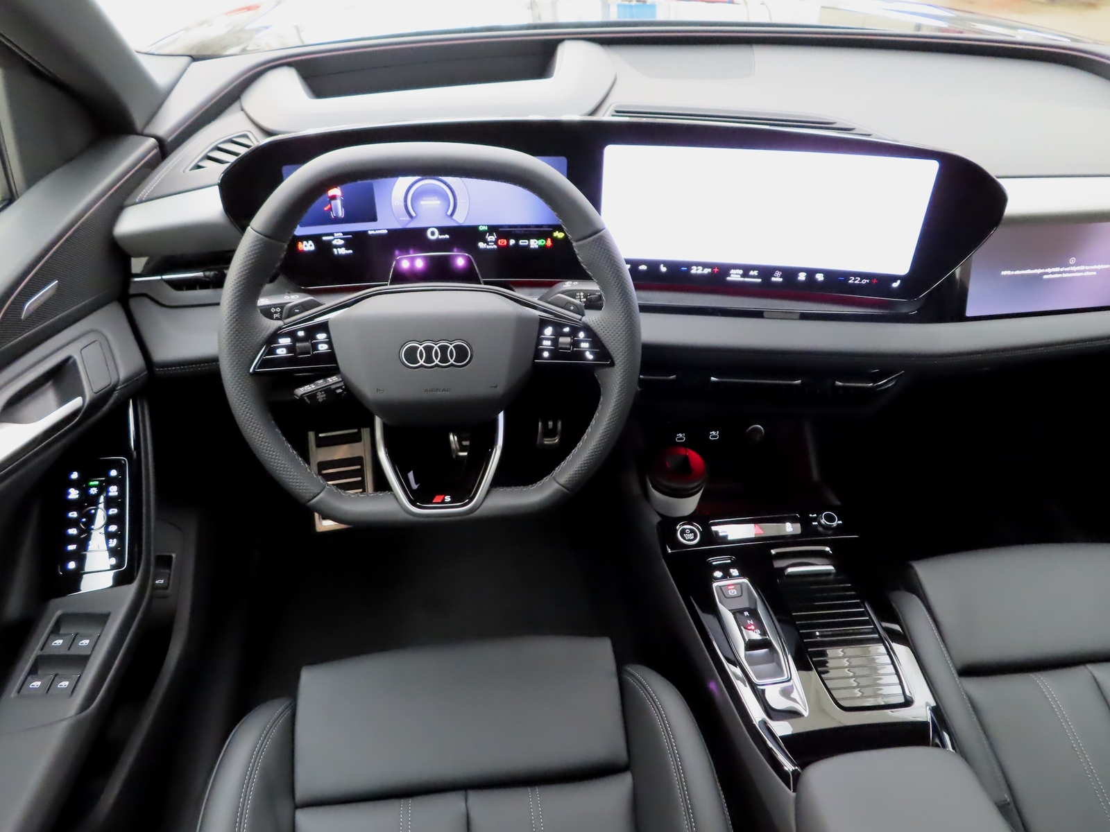 Audi Q6 e-tron 2026