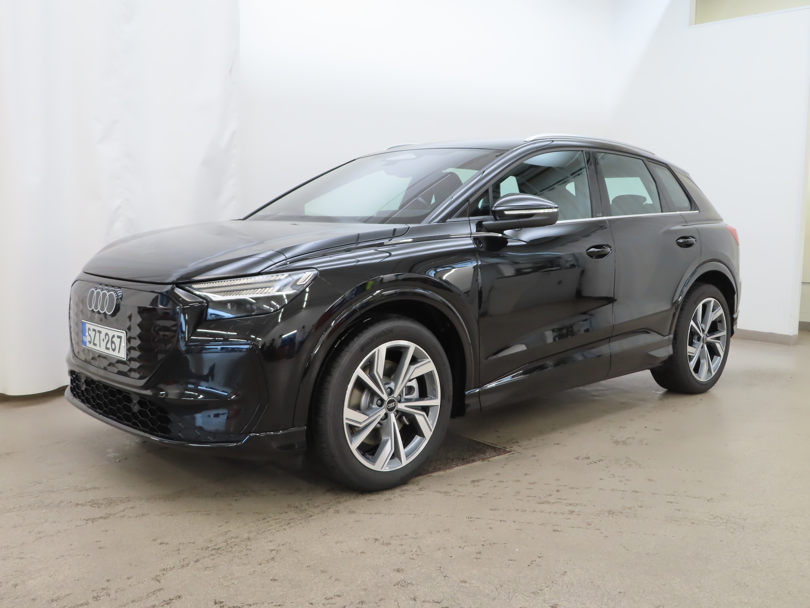 Audi Q4 e-tron 1