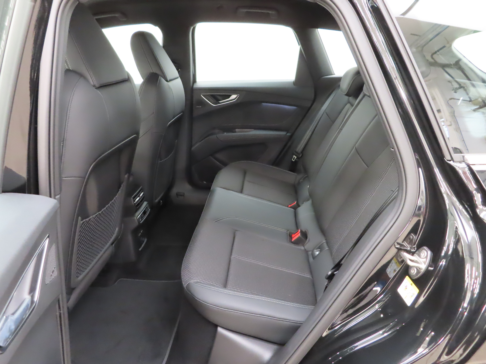 Audi Q4 e-tron 10