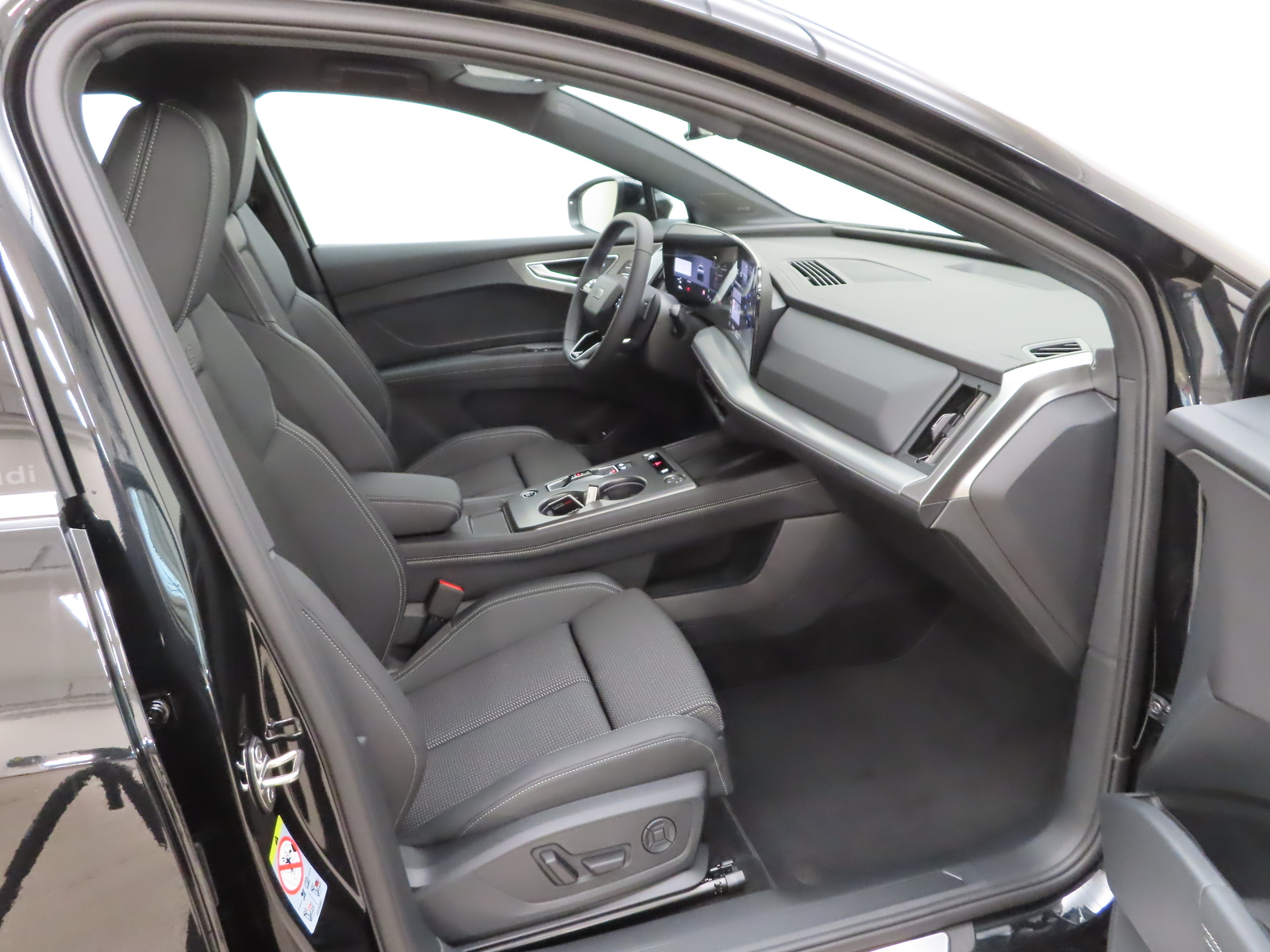 Audi Q4 e-tron 8