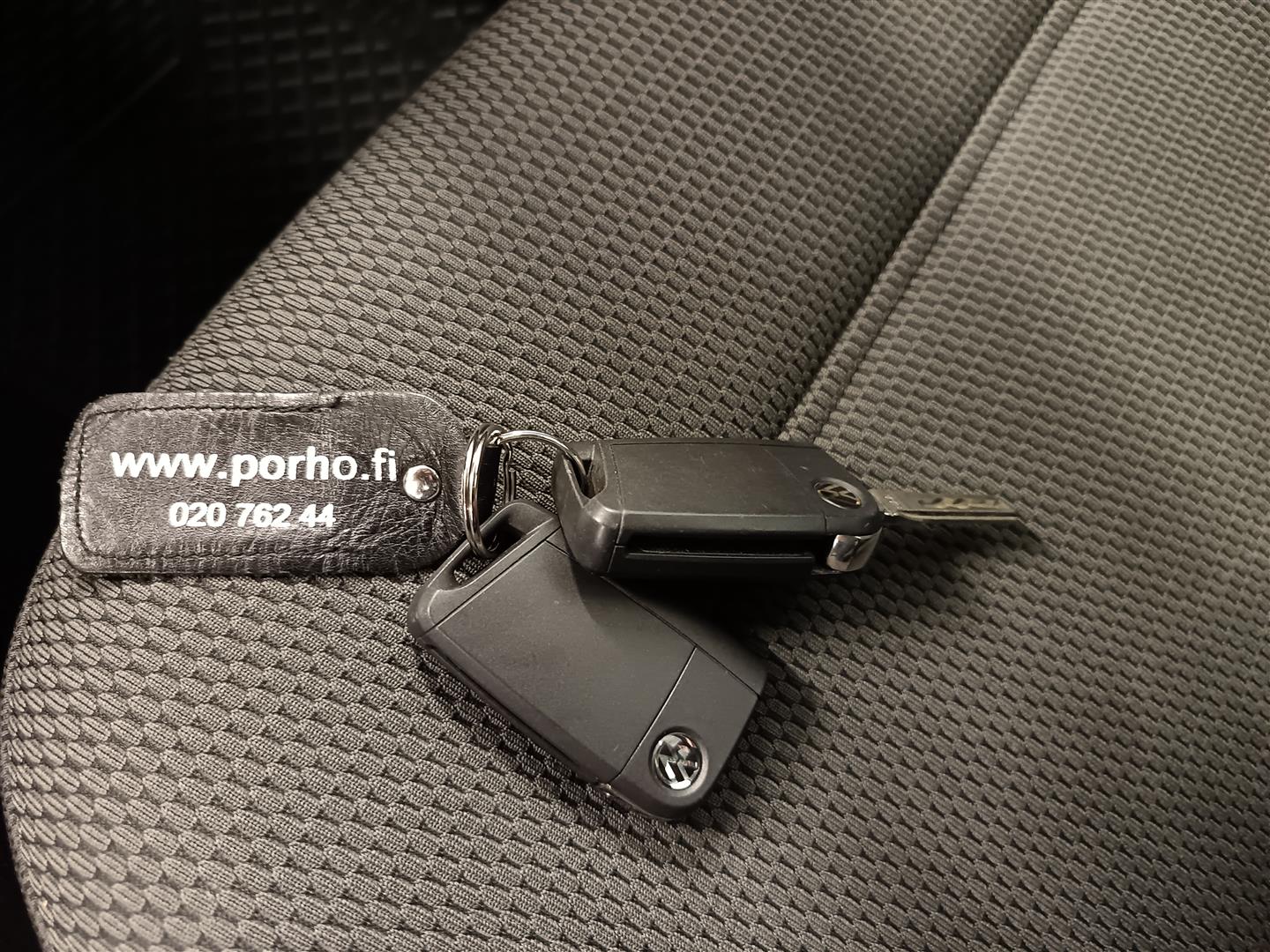 VOLKSWAGEN Golf 2013