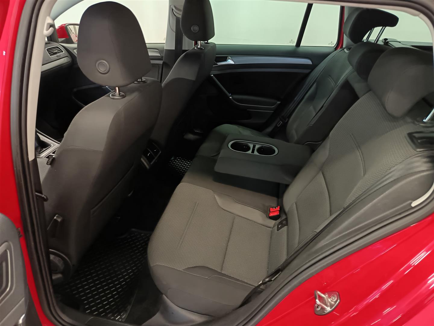 VOLKSWAGEN Golf 2013