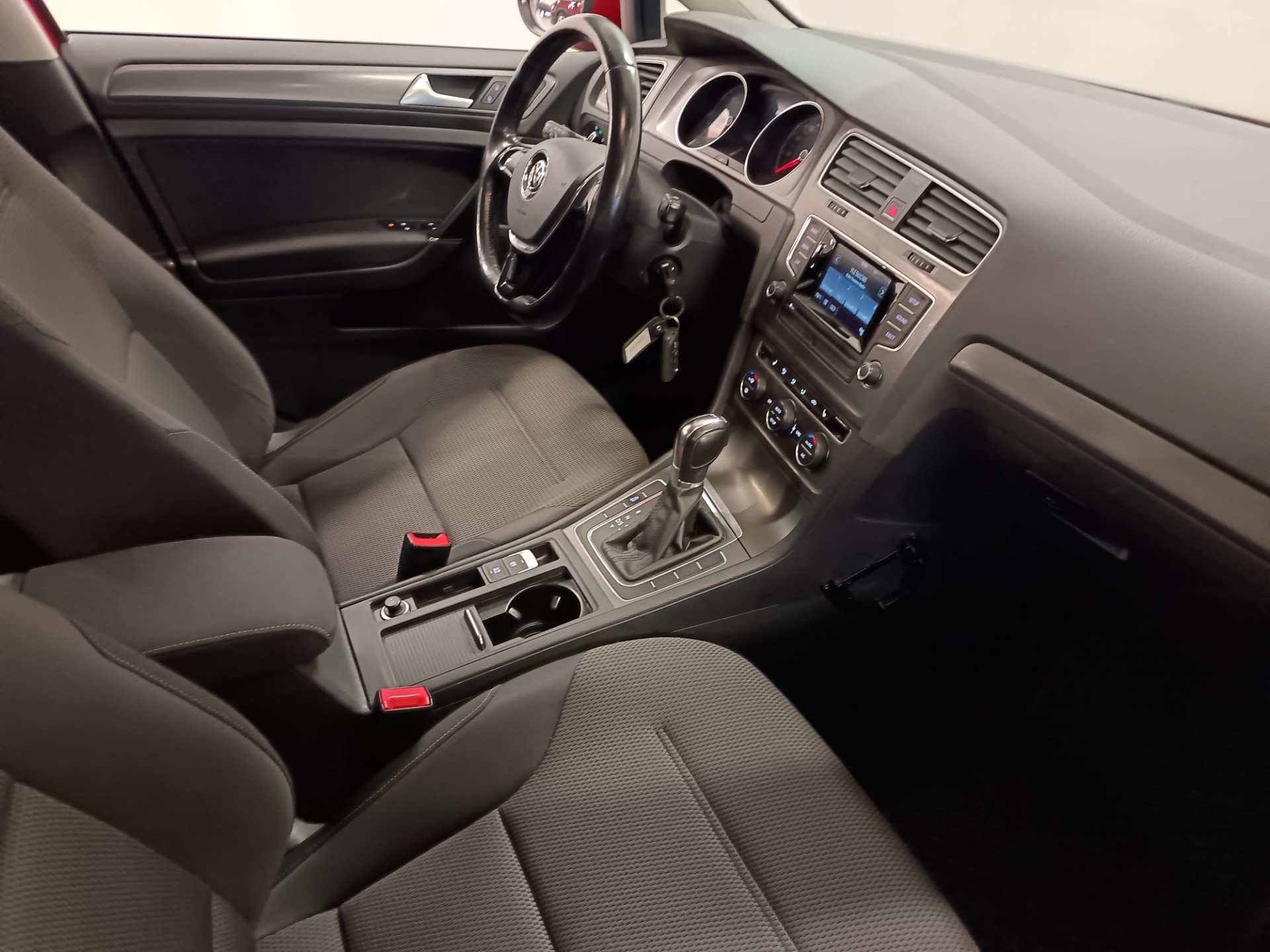 VOLKSWAGEN Golf 2013