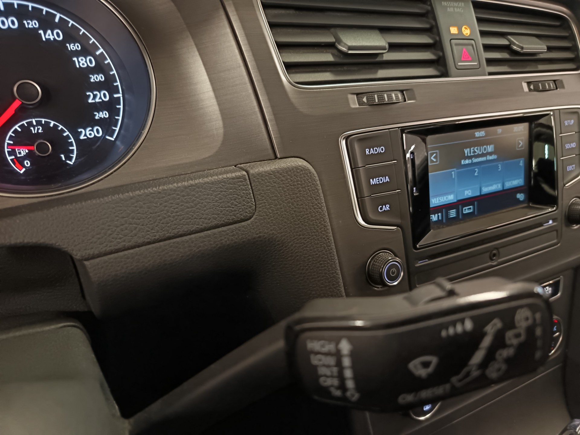 VOLKSWAGEN Golf 2013