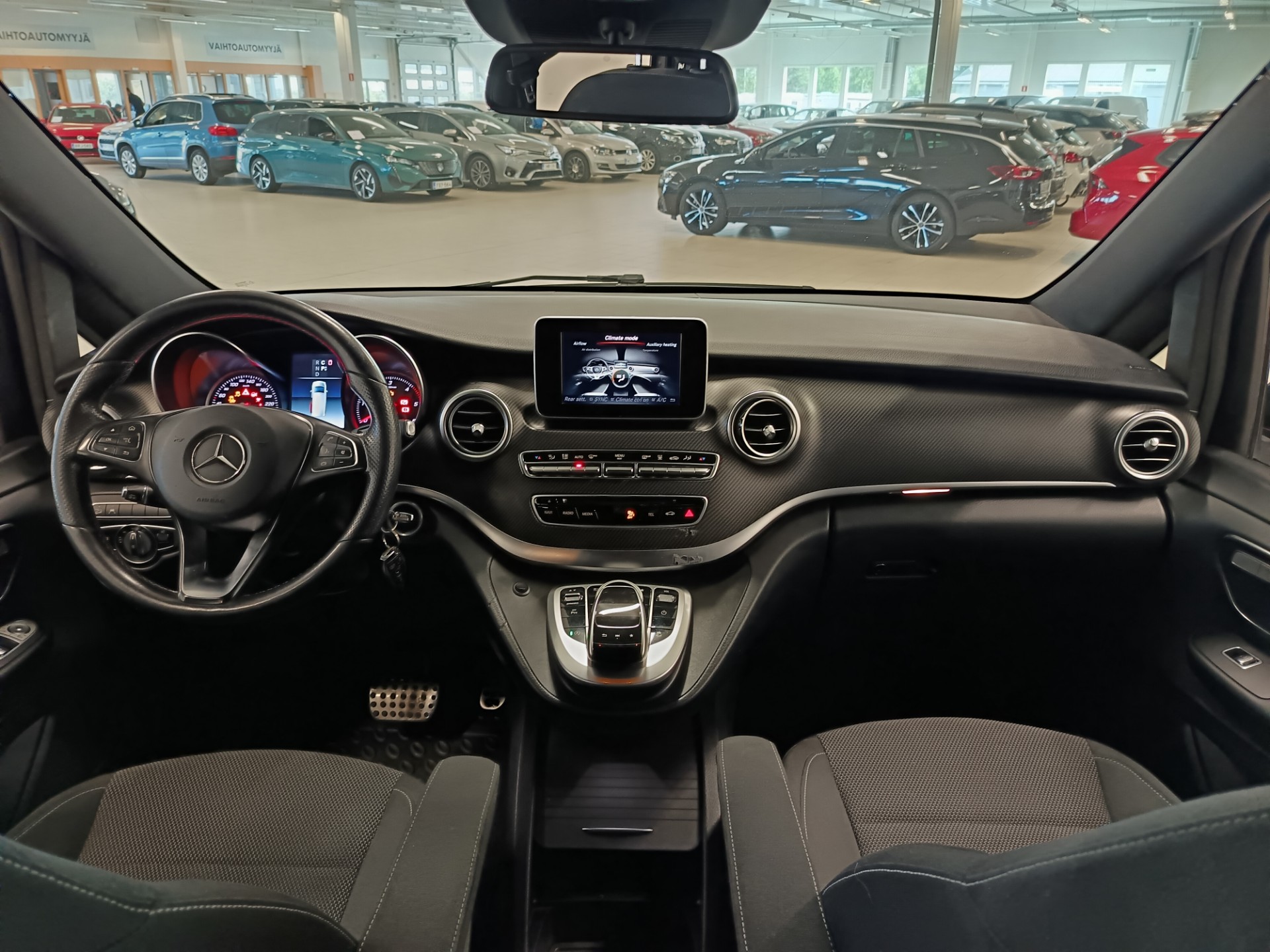MERCEDES-BENZ V 2018