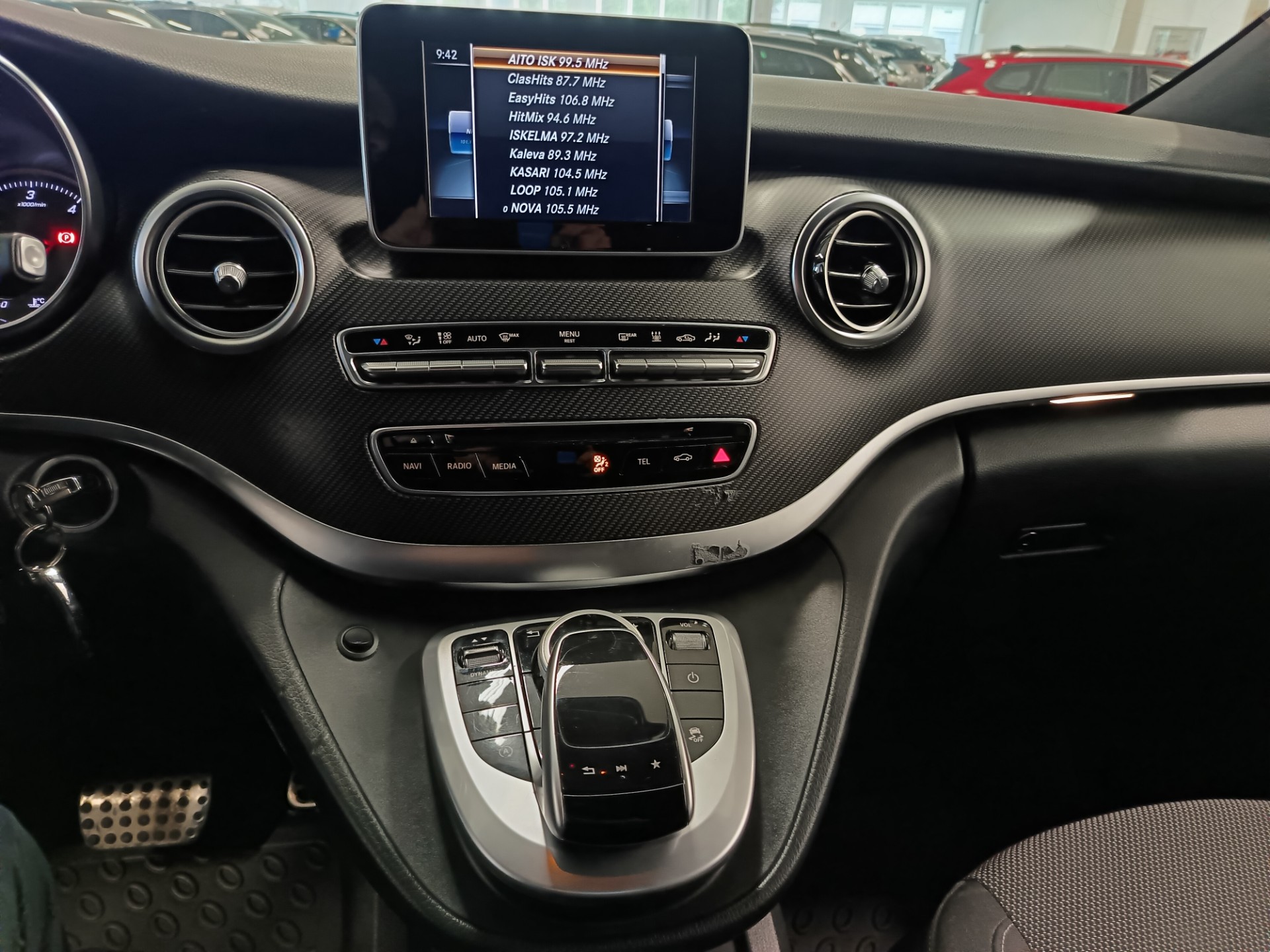 MERCEDES-BENZ V 2018