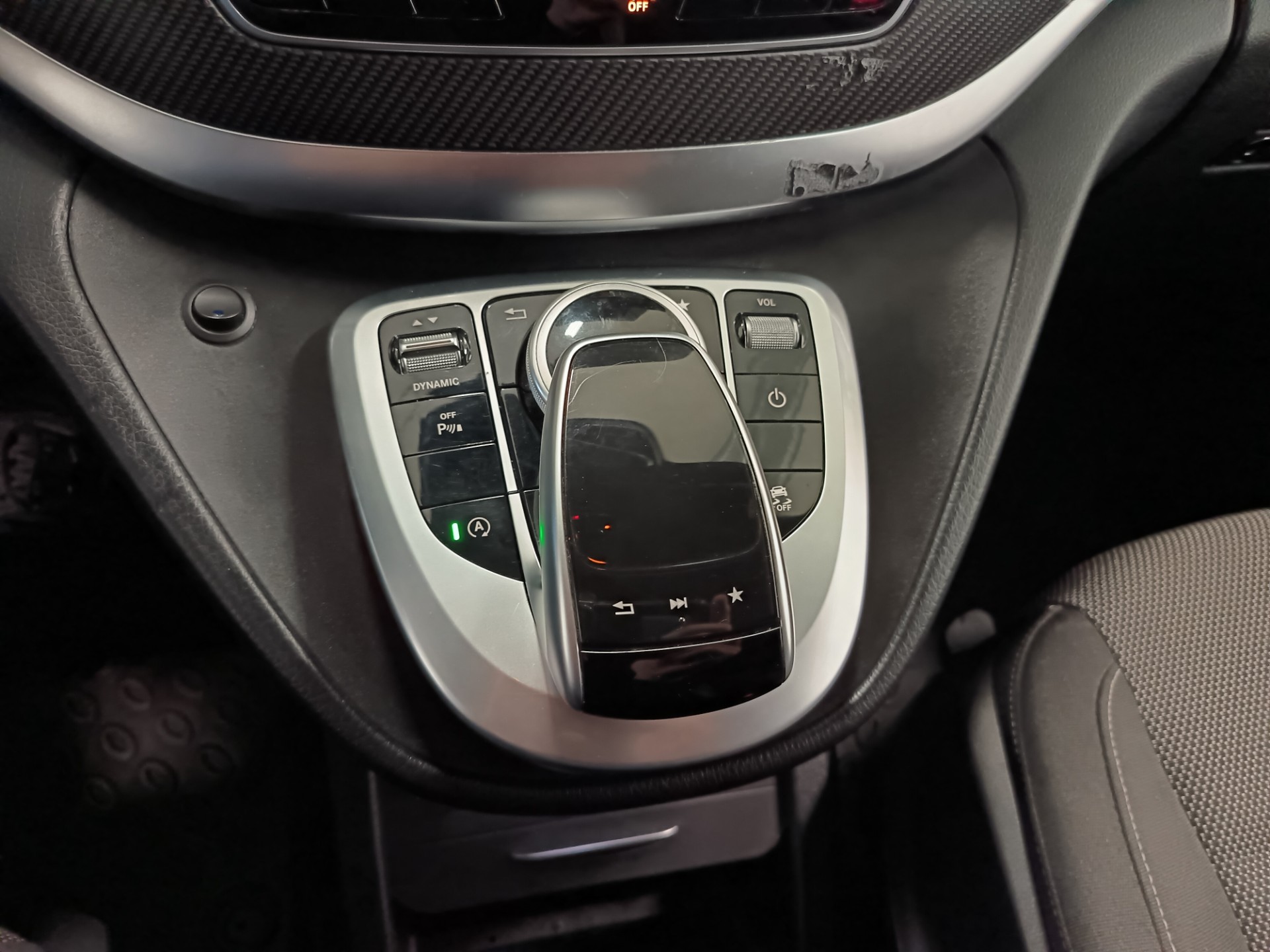 MERCEDES-BENZ V 2018