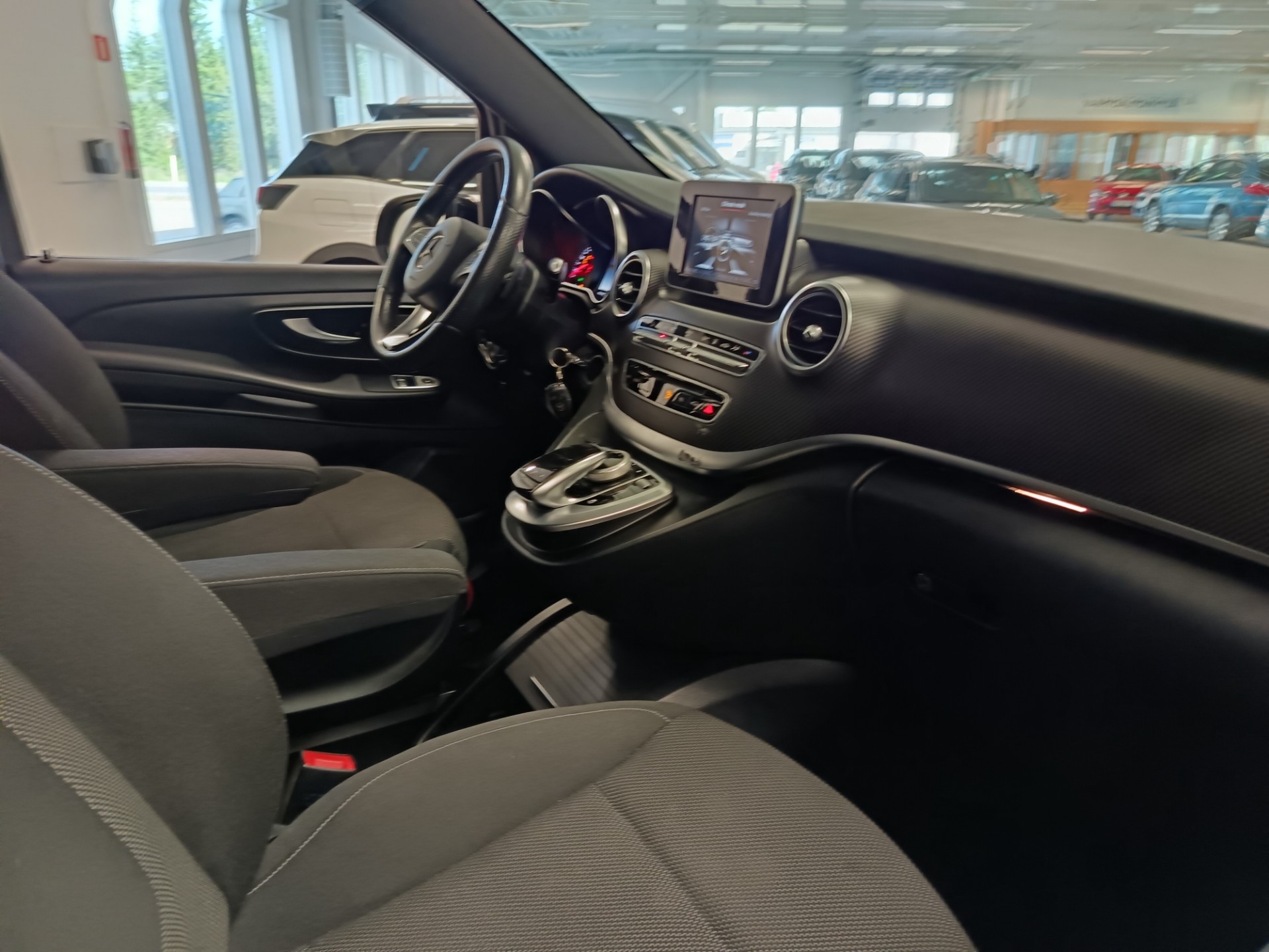 MERCEDES-BENZ V 2018