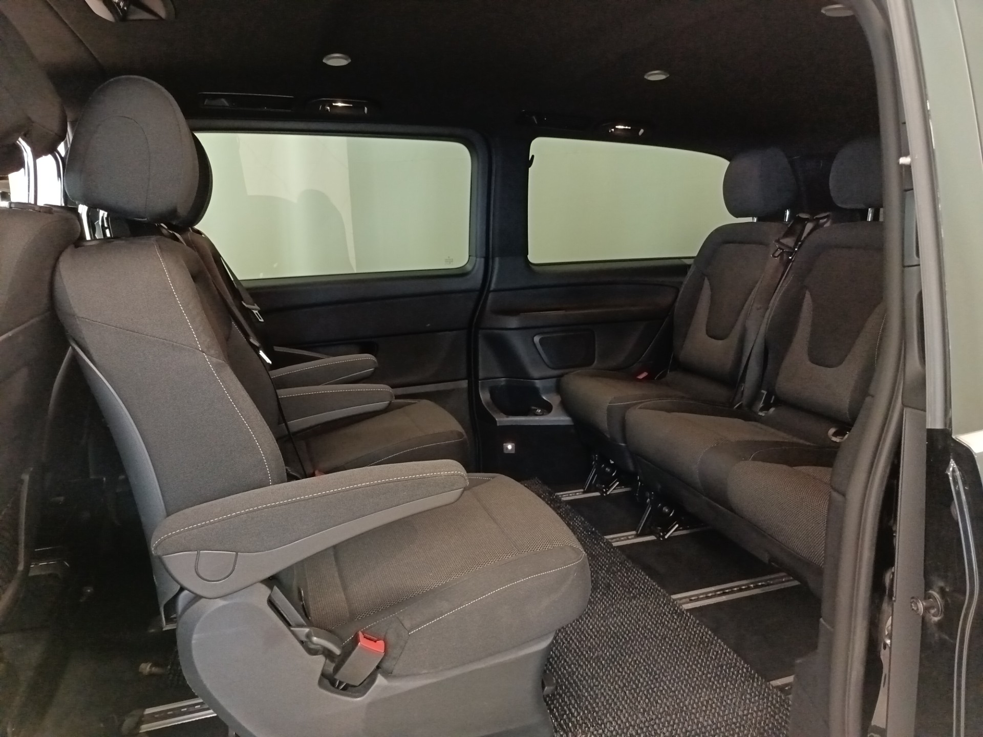 MERCEDES-BENZ V 2018