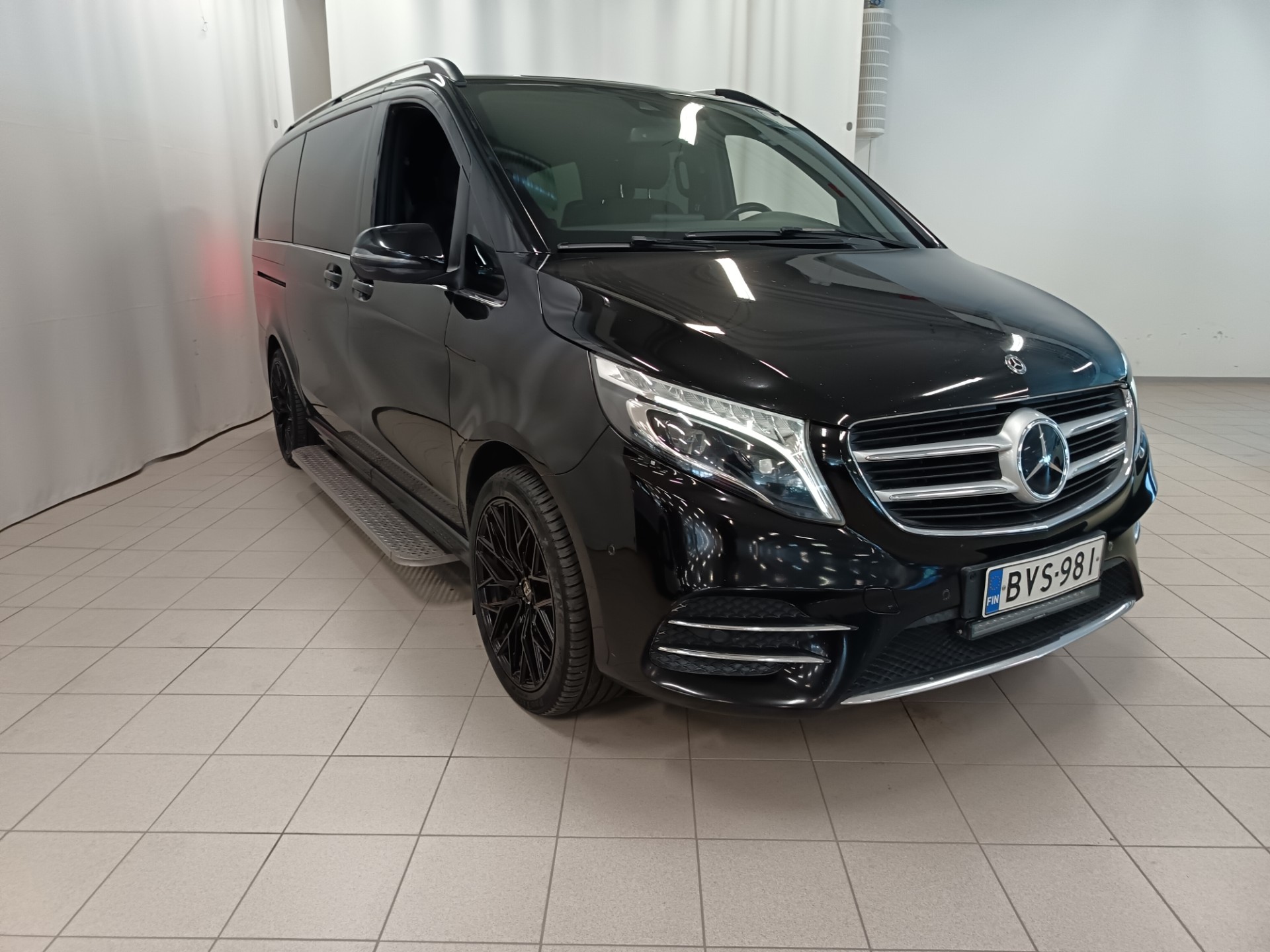 MERCEDES-BENZ V 2018