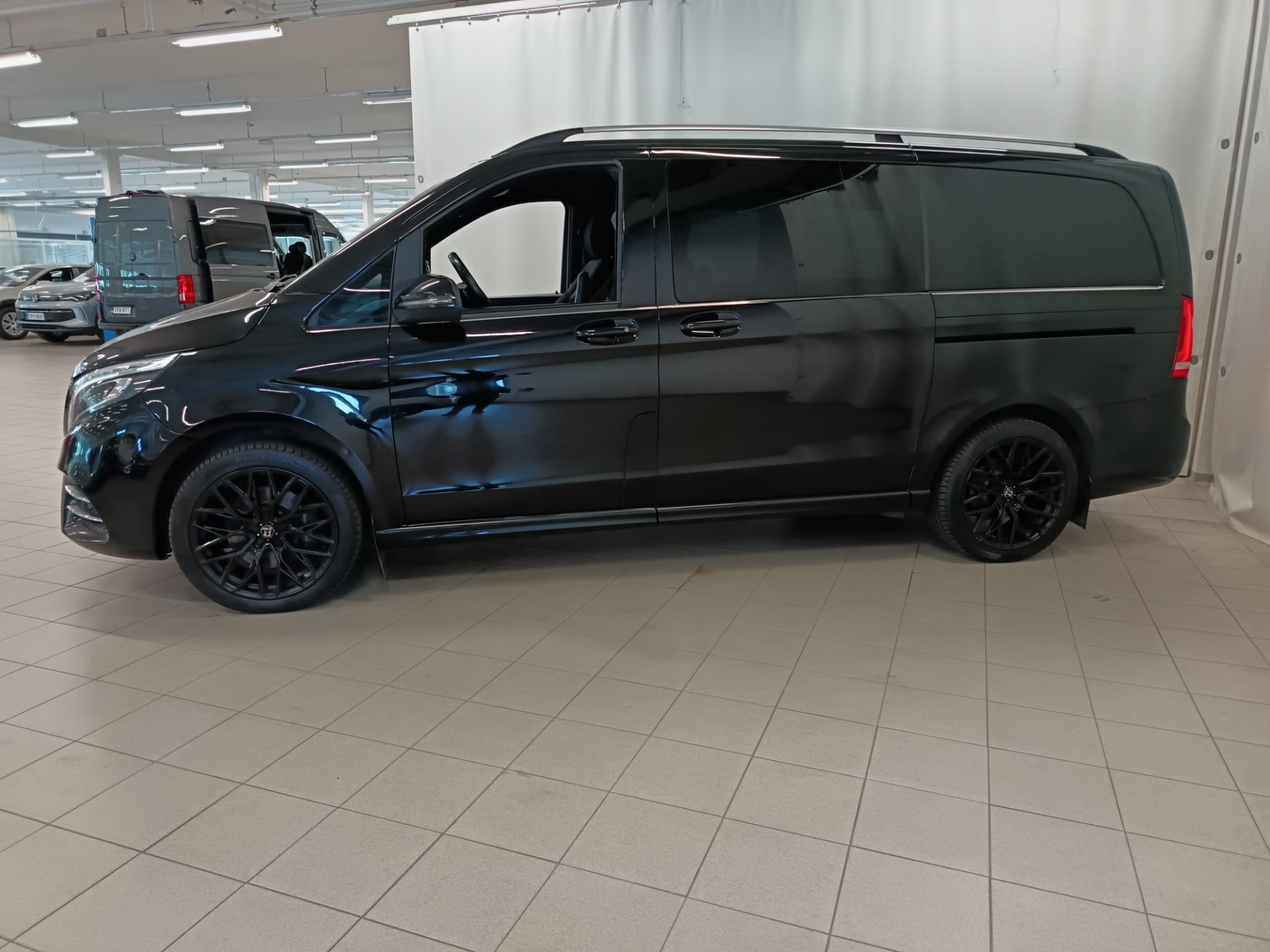 MERCEDES-BENZ V 2018