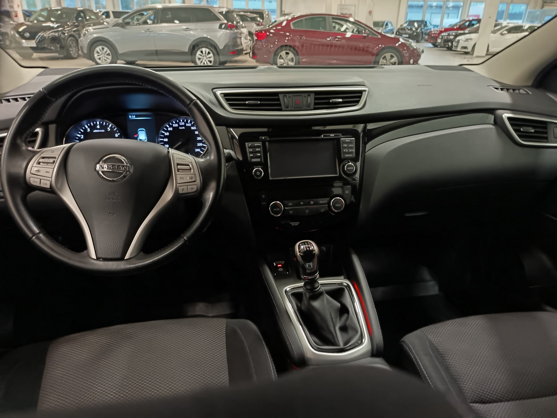 NISSAN Qashqai 2017