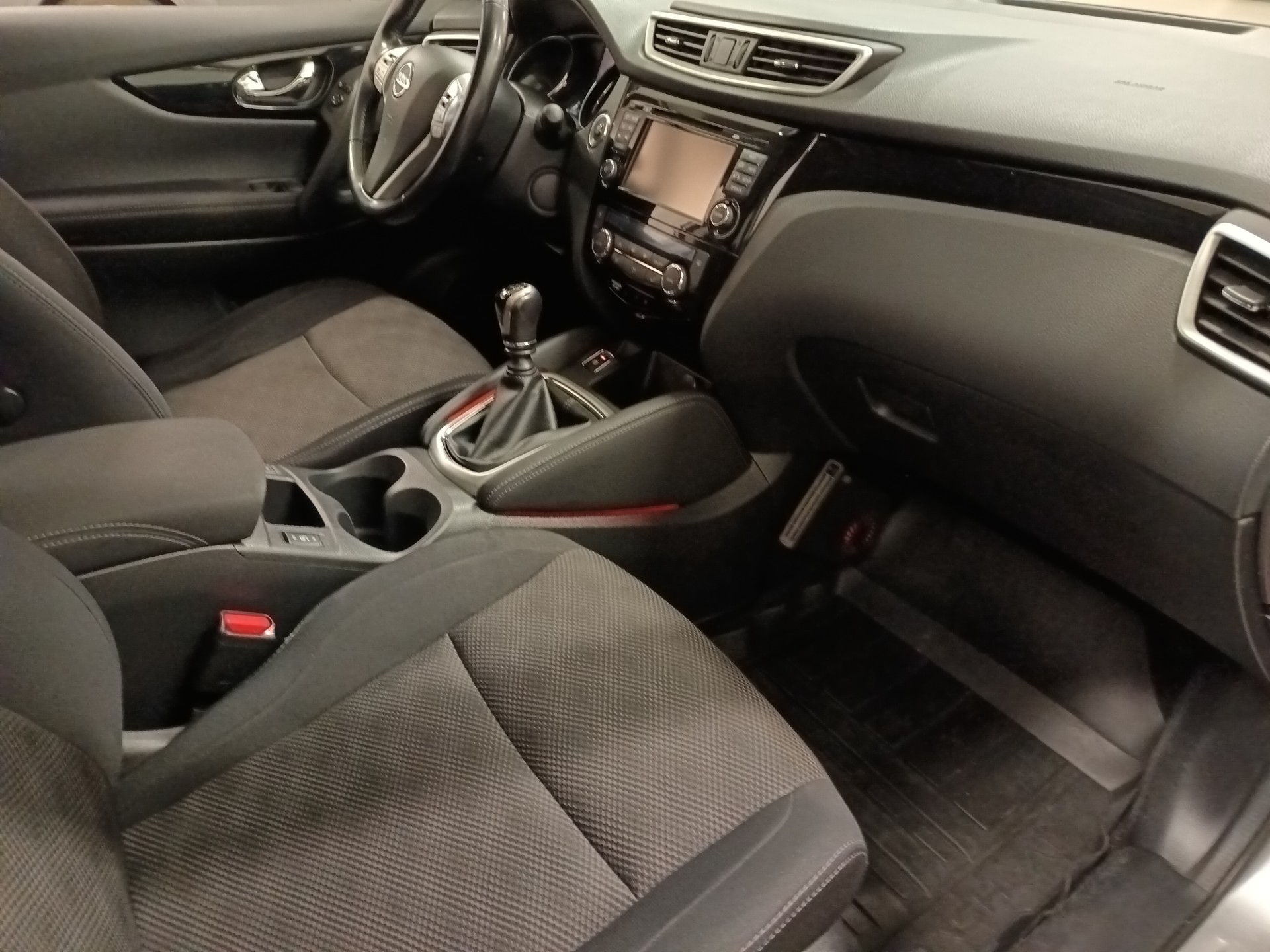 NISSAN Qashqai 2017