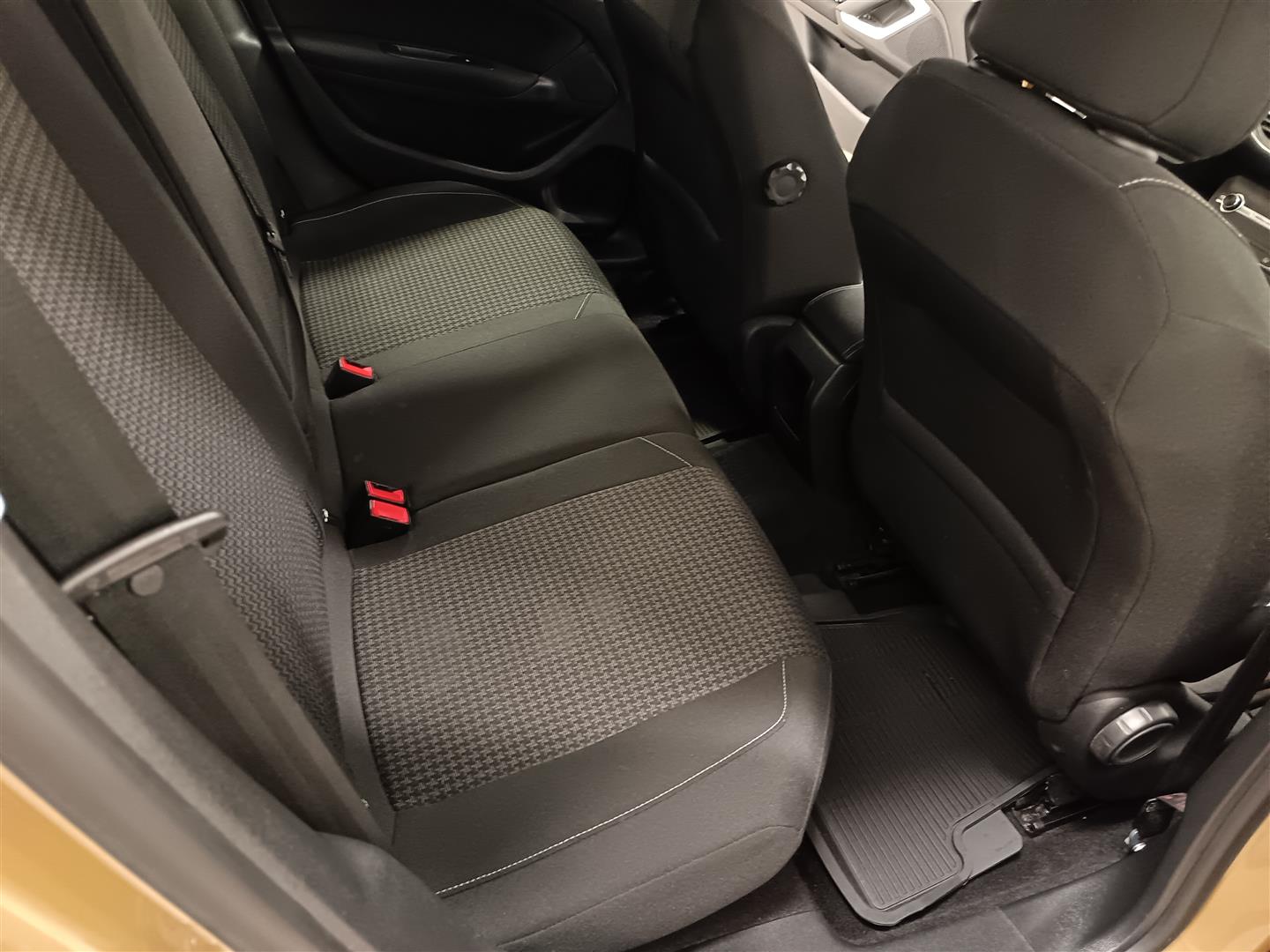 PEUGEOT 308 2017