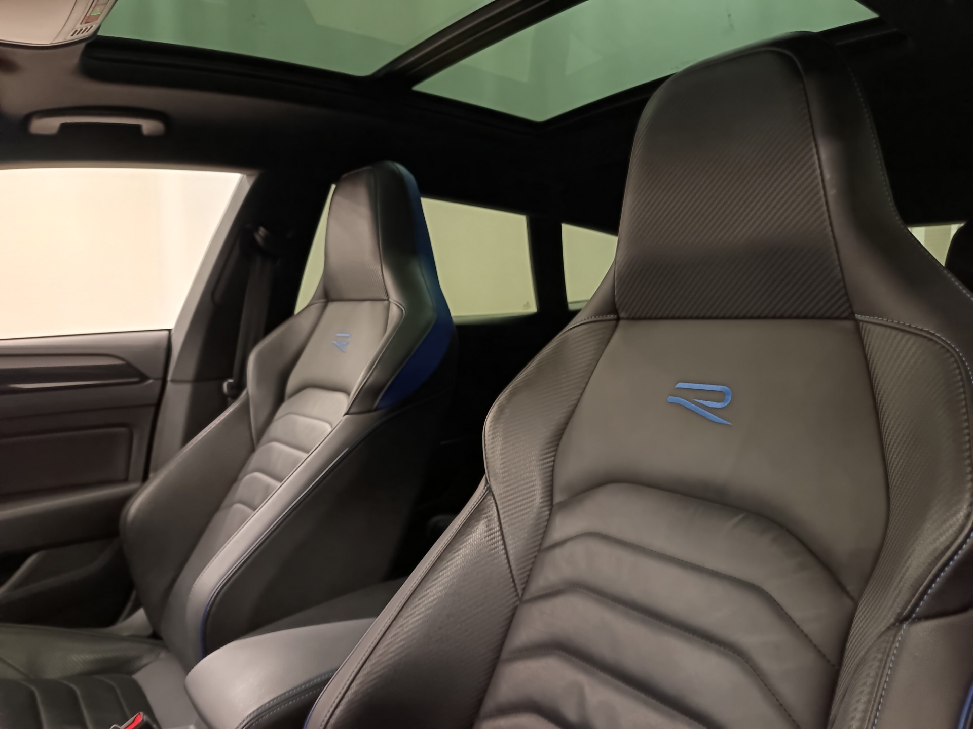 VOLKSWAGEN Arteon 2023