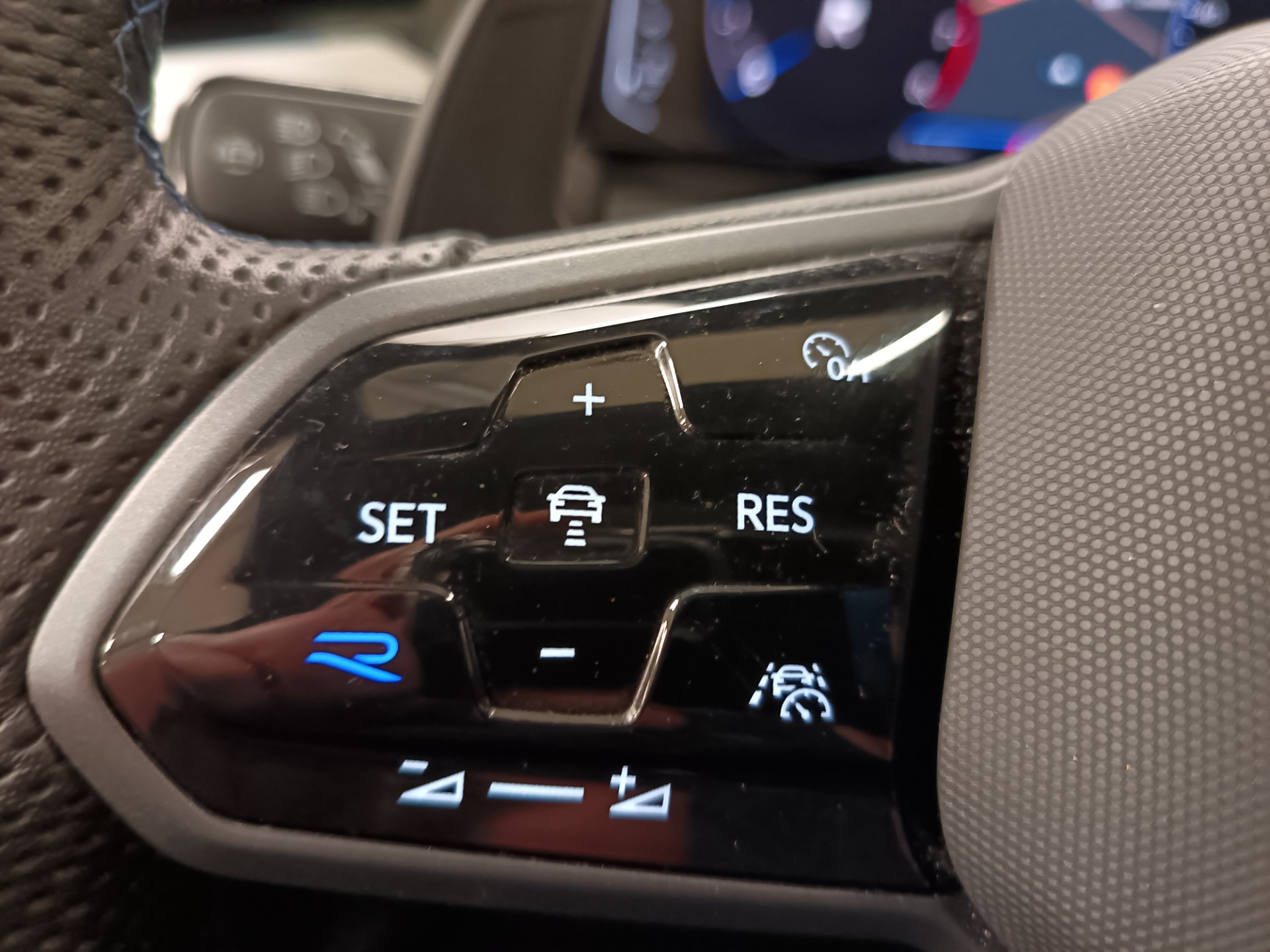 VOLKSWAGEN Arteon 2023