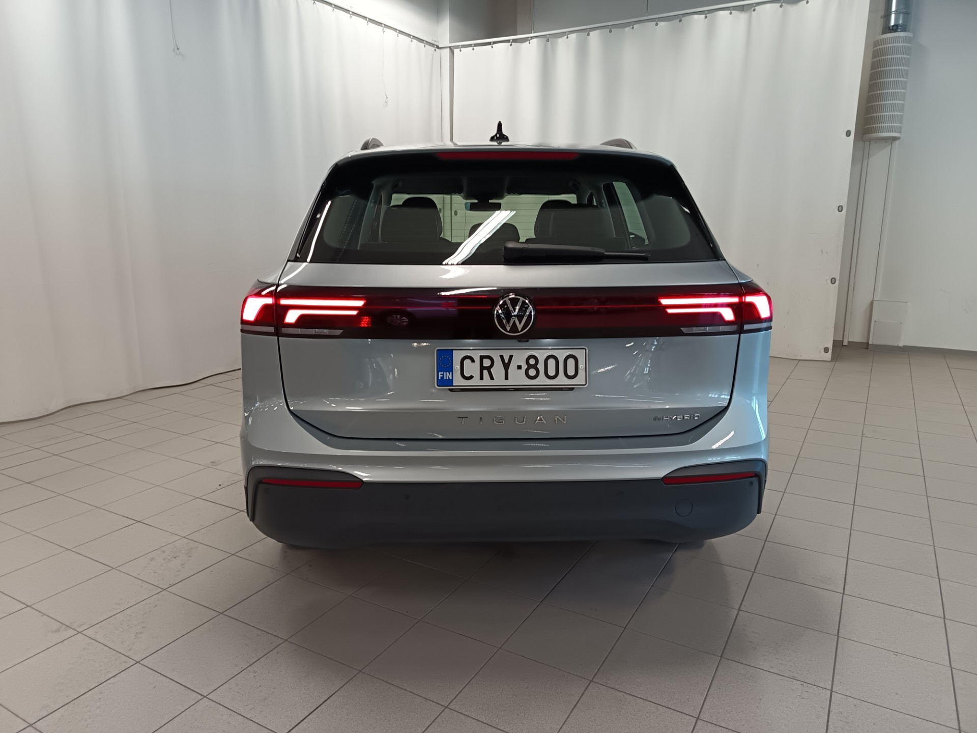 VOLKSWAGEN Tiguan 2024