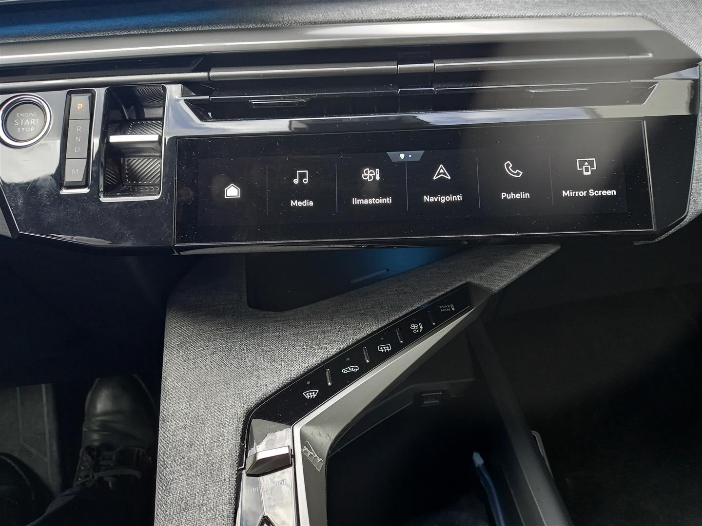 PEUGEOT 5008 2025