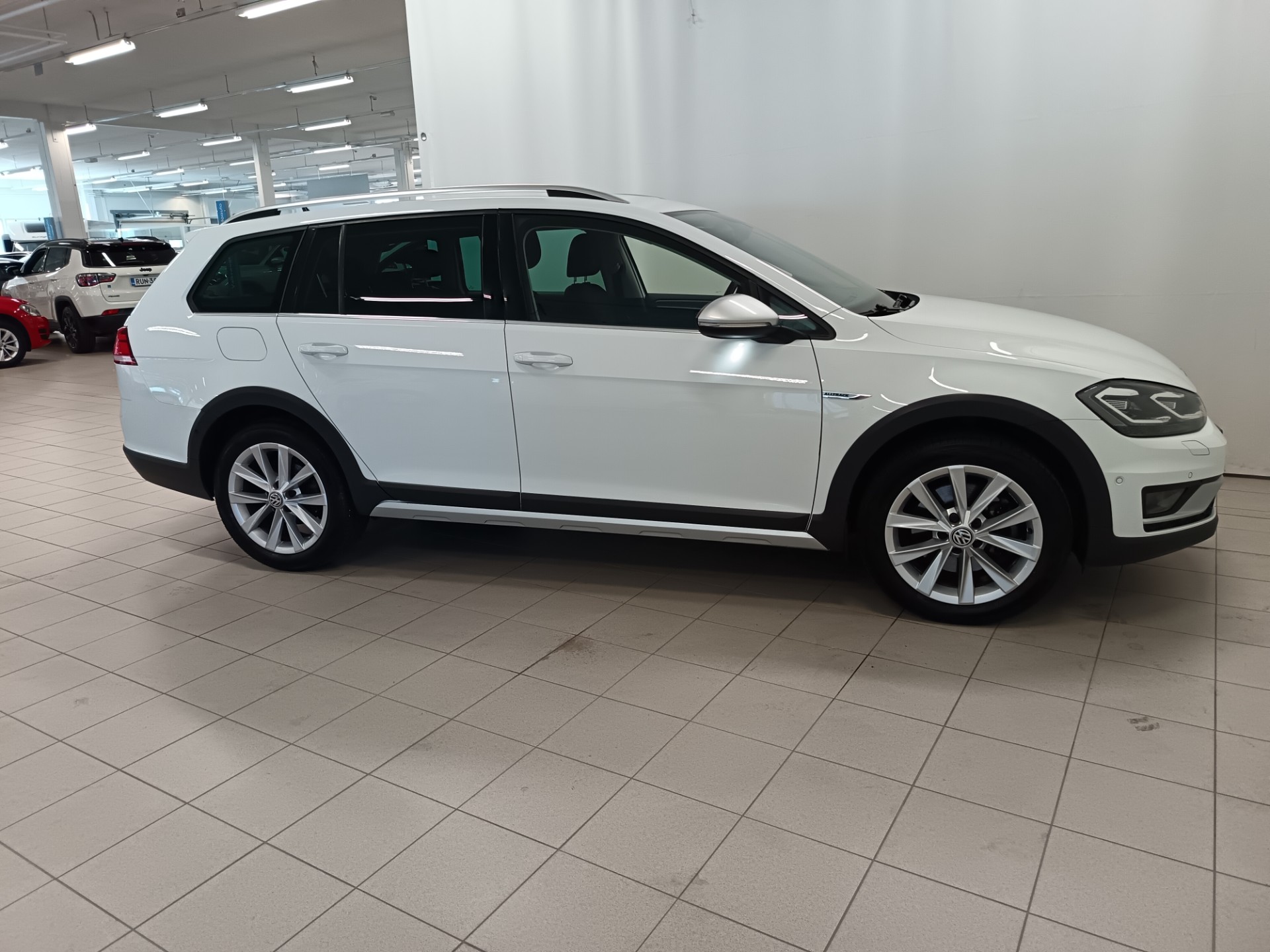 VOLKSWAGEN Golf 2017