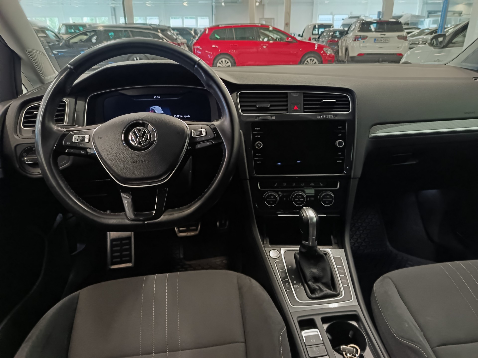 VOLKSWAGEN Golf 2017