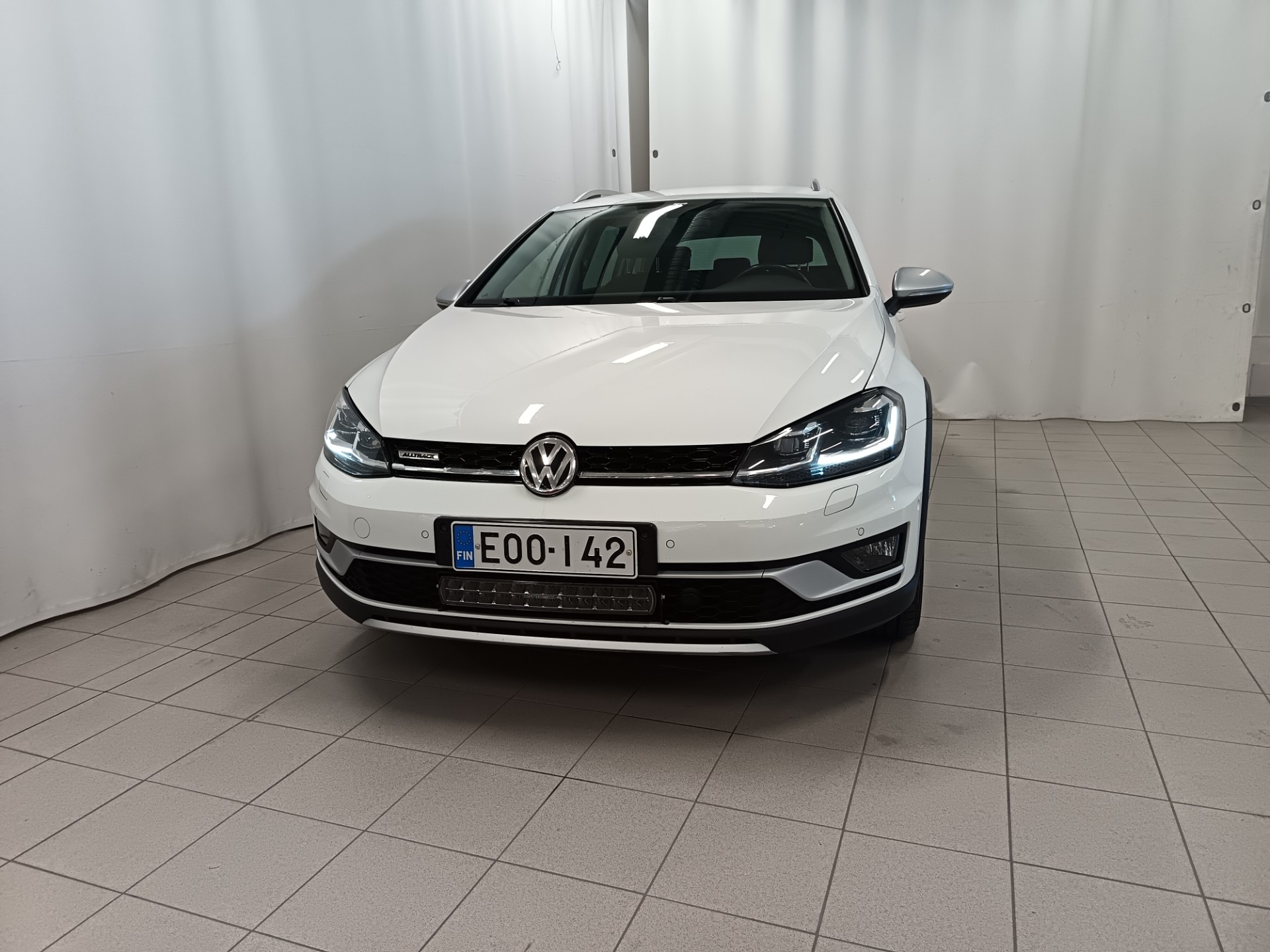 VOLKSWAGEN Golf 2017