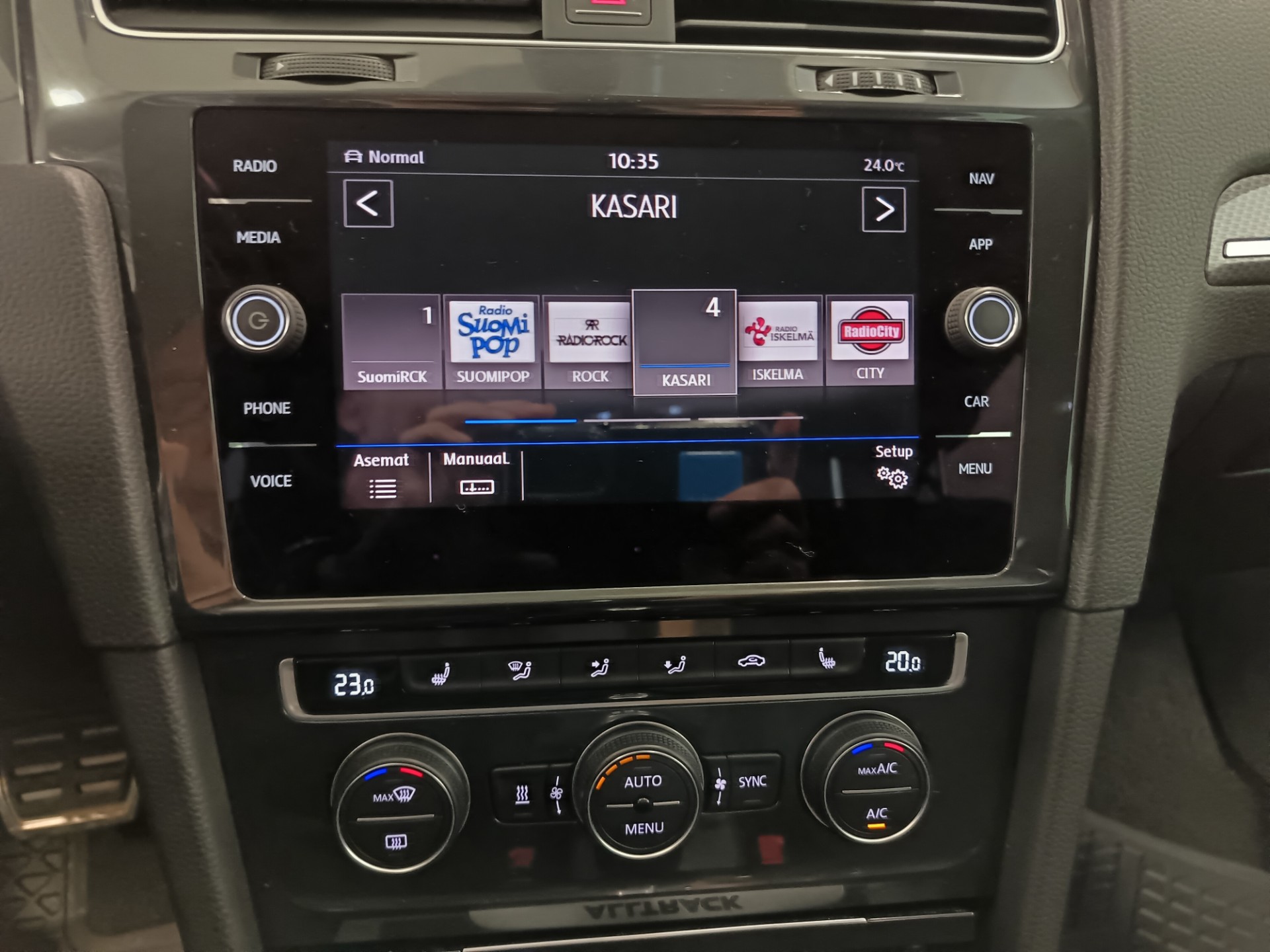 VOLKSWAGEN Golf 2017