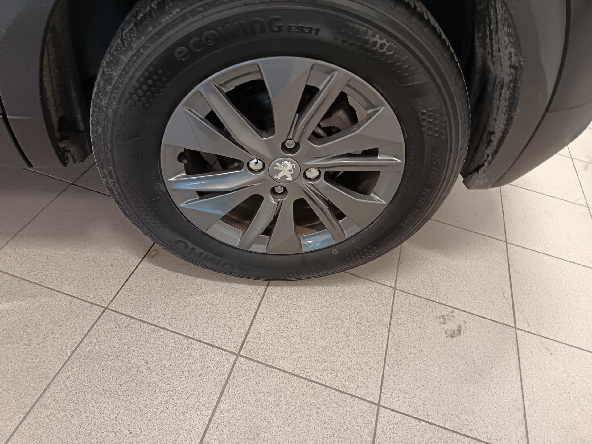 PEUGEOT 2008 2021